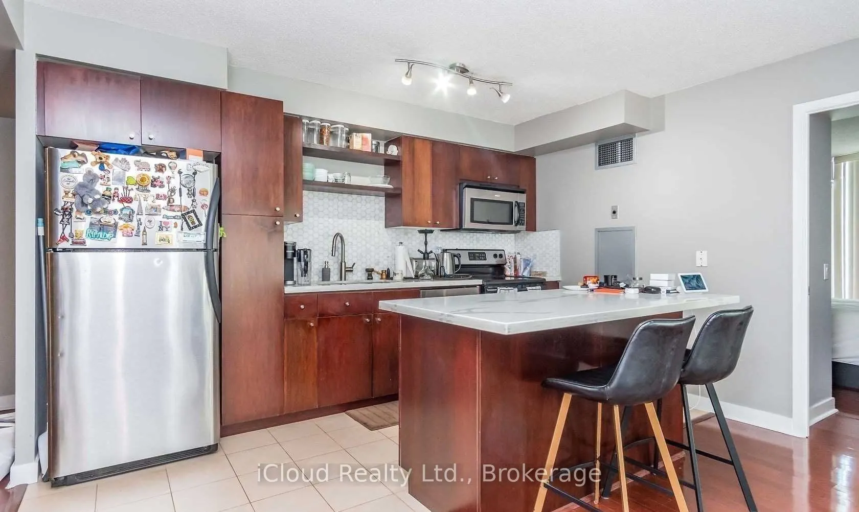 373 Front Street W #505