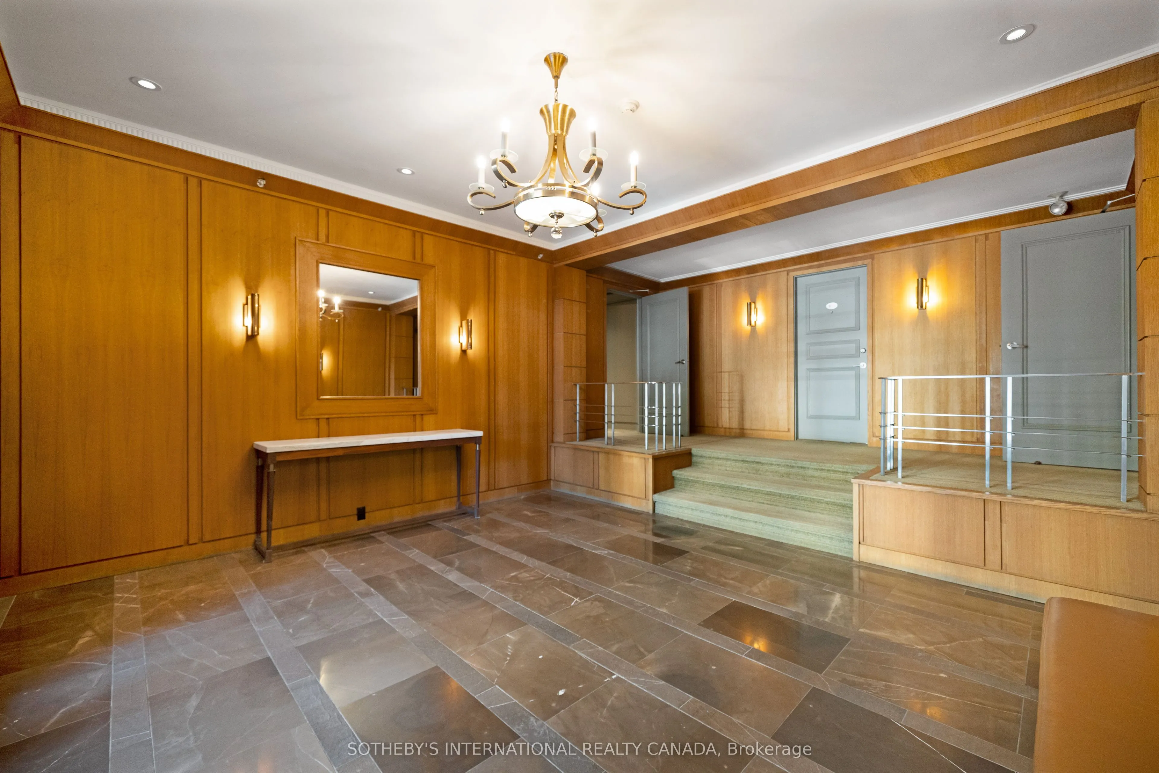 717 Eglinton Avenue W #510