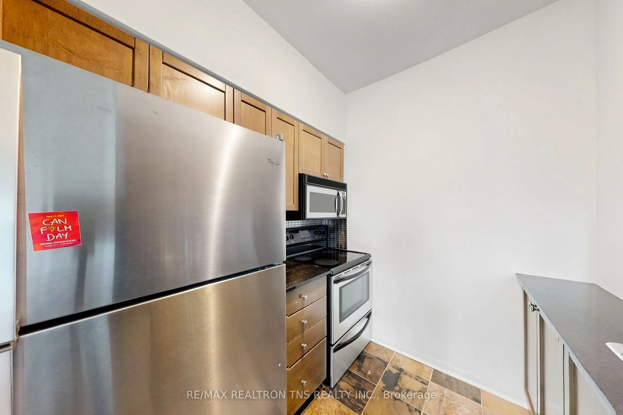 228 Queens Quay W #1501