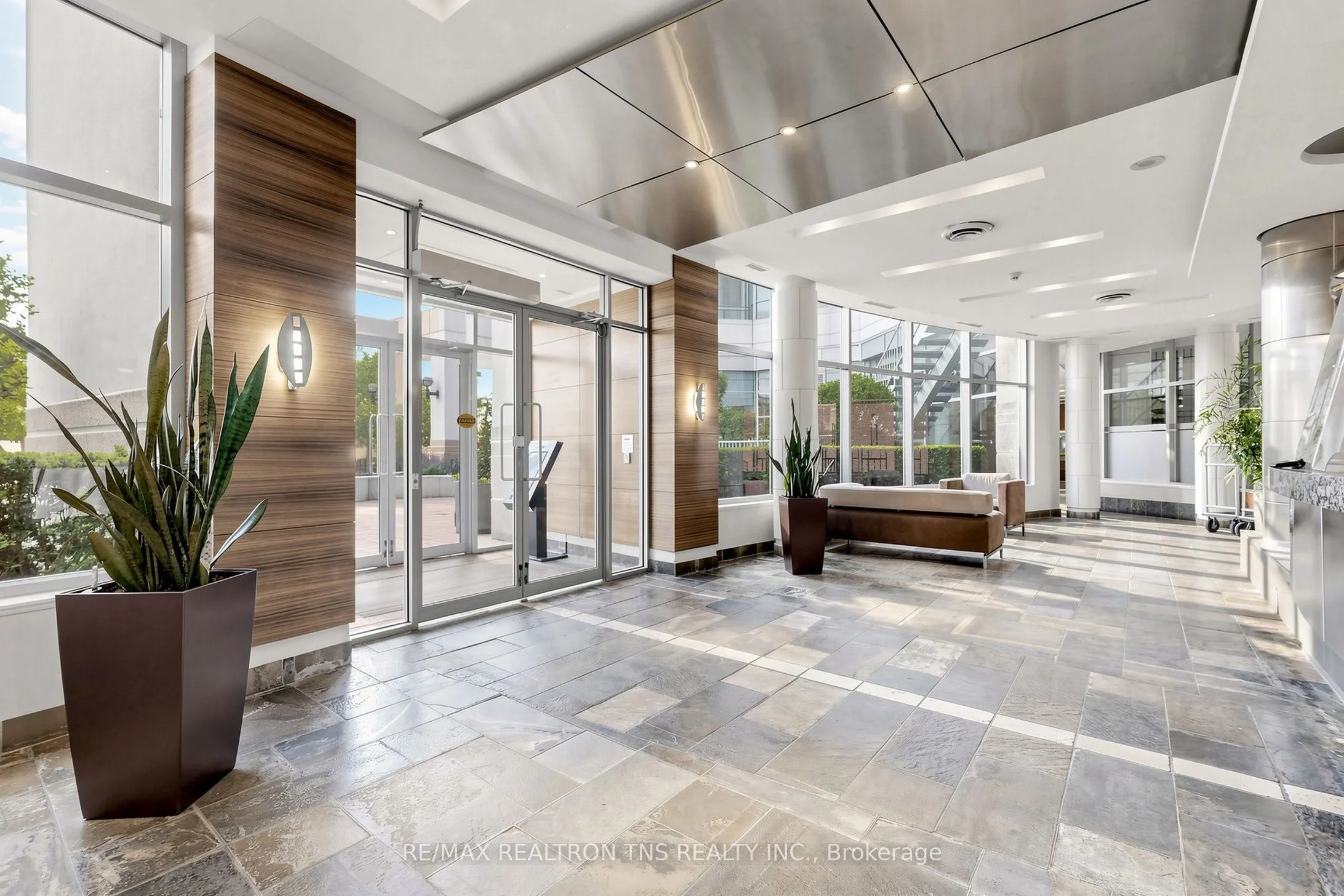 228 Queens Quay W #1501