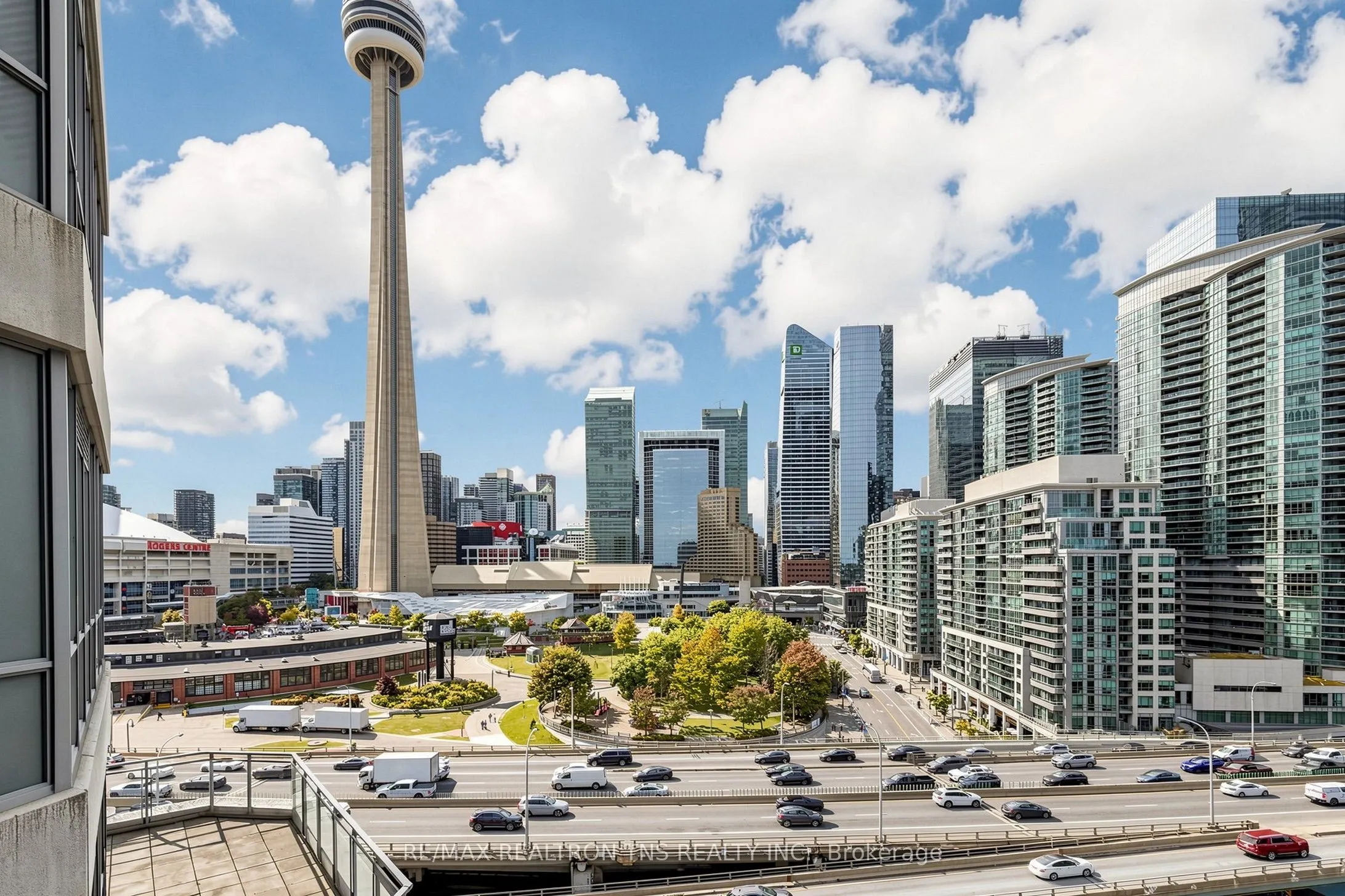 228 Queens Quay W #1501