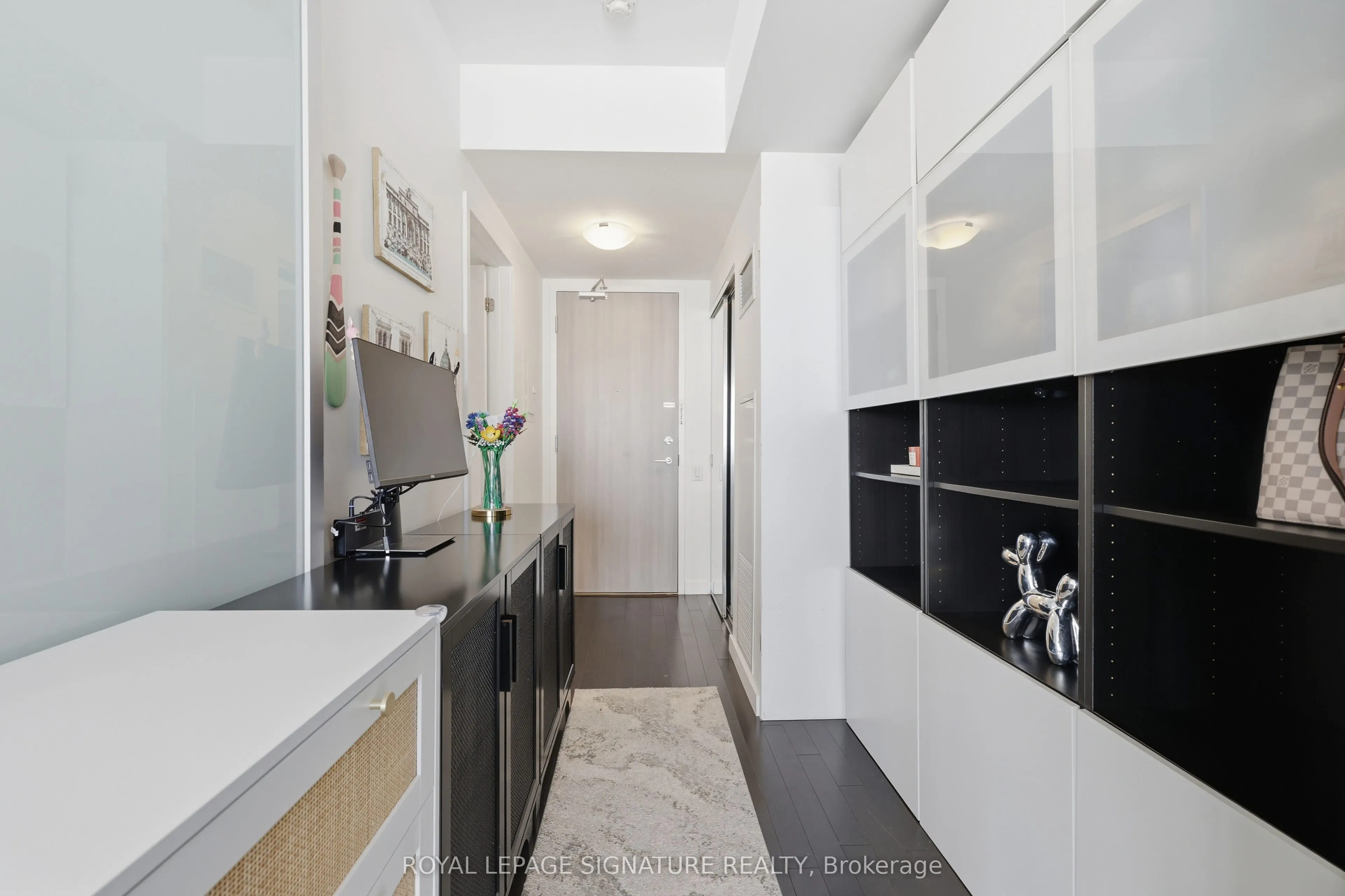 390 Cherry Street #2805