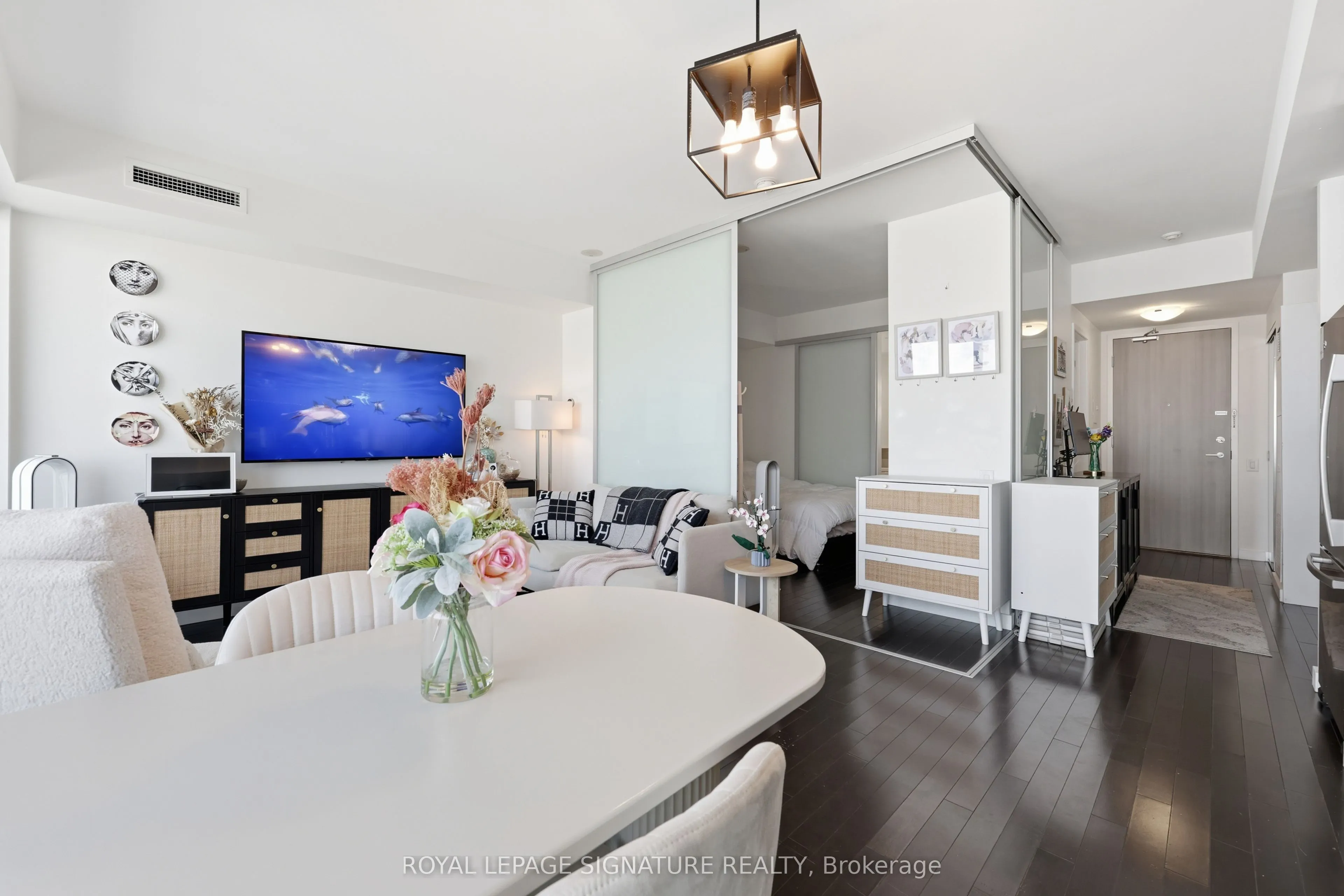390 Cherry Street #2805