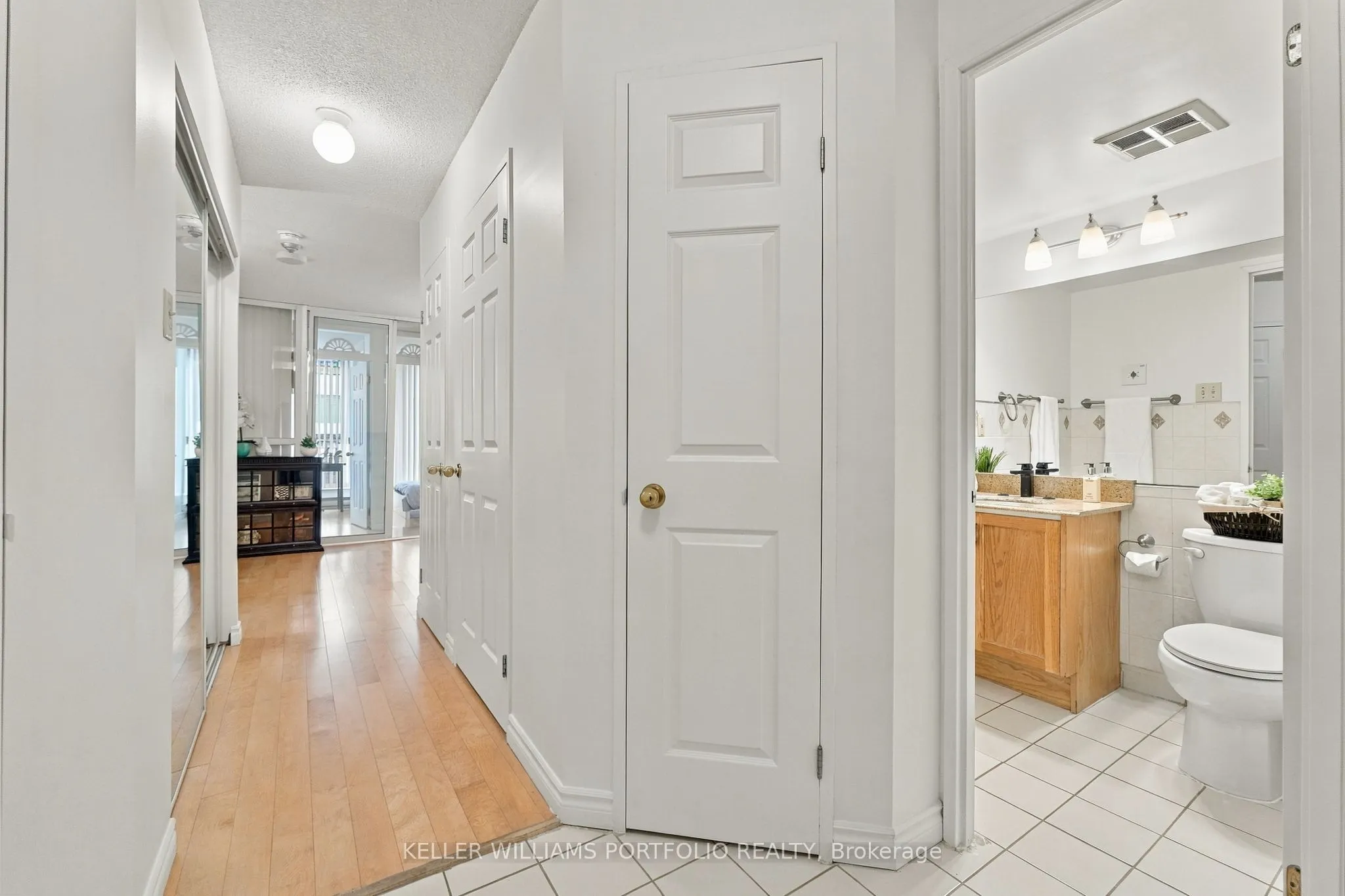55 Centre Avenue #2304