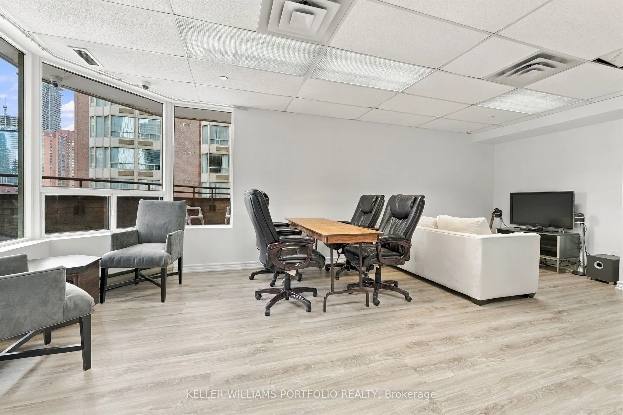 55 Centre Avenue #2304