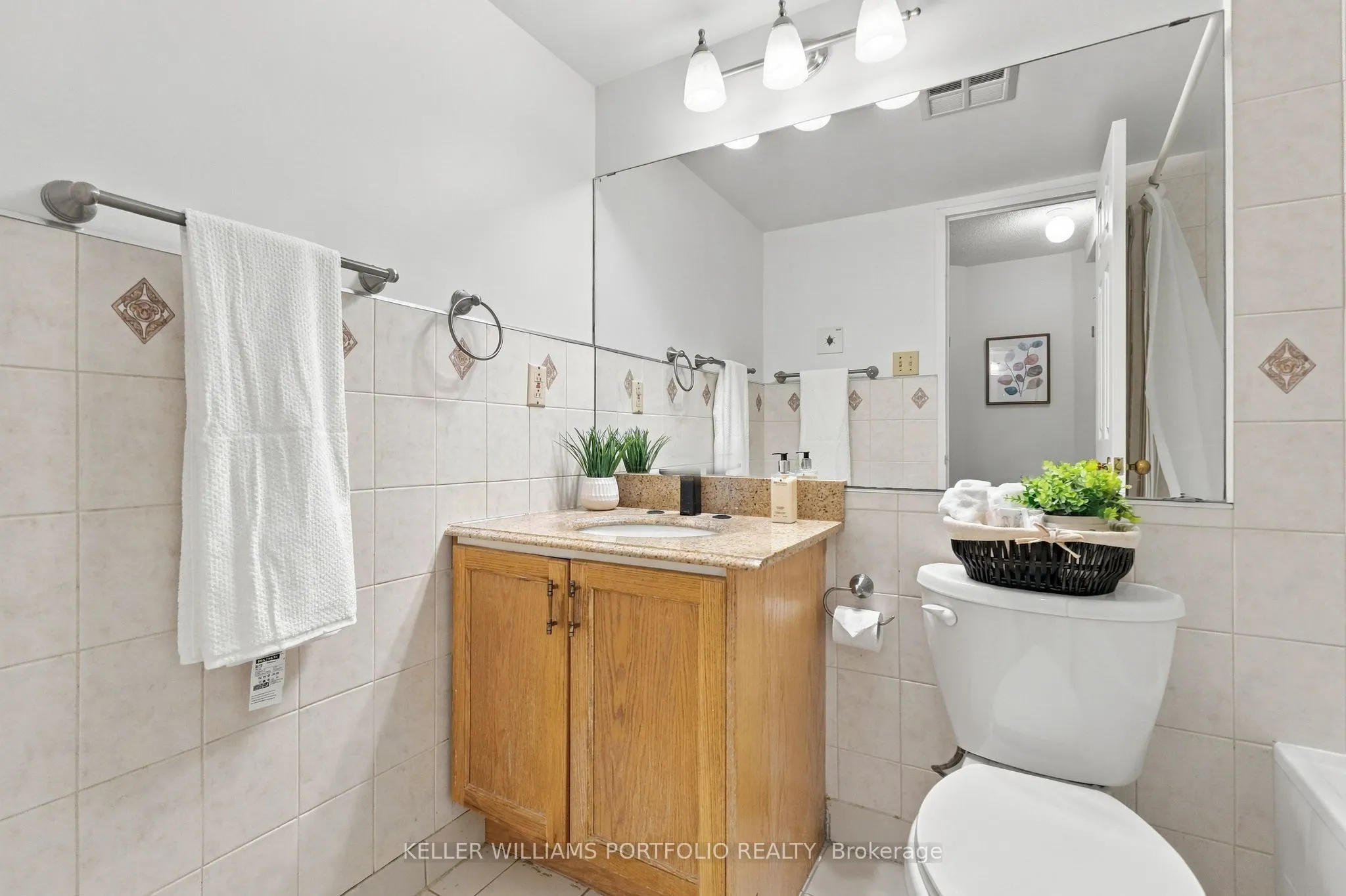 55 Centre Avenue #2304