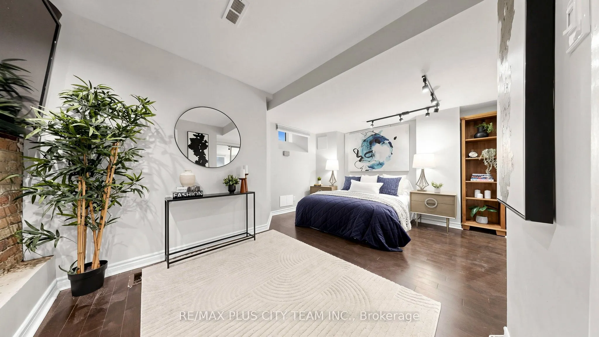 201 Seaton Street