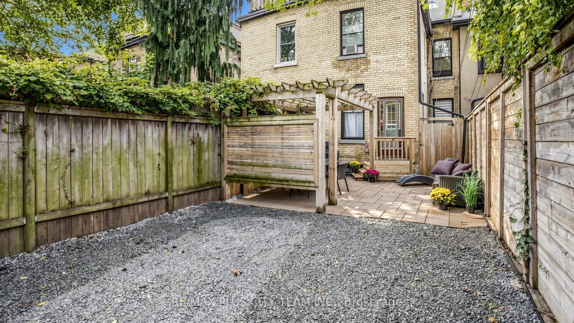 201 Seaton Street