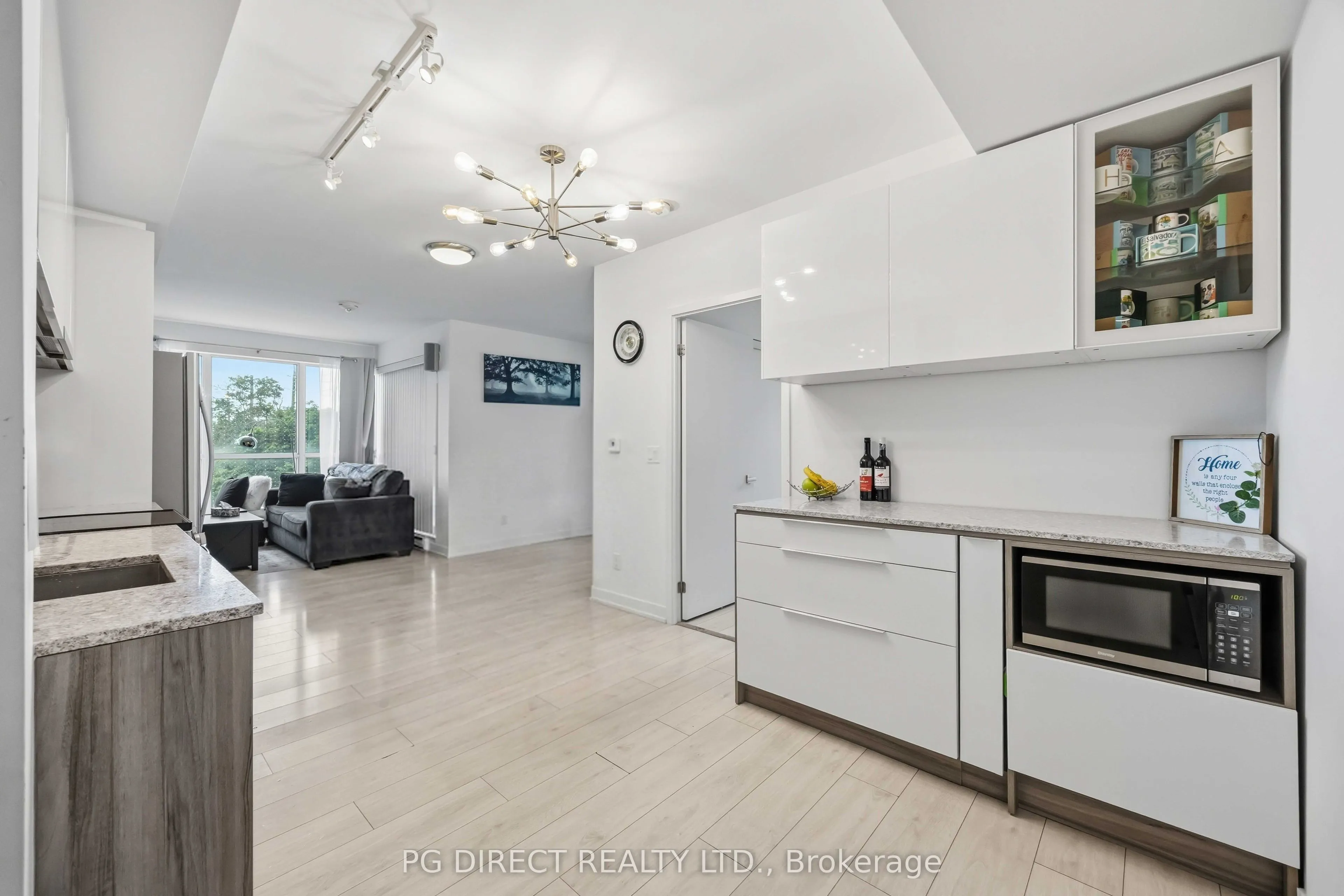 31 Tippett Road #363