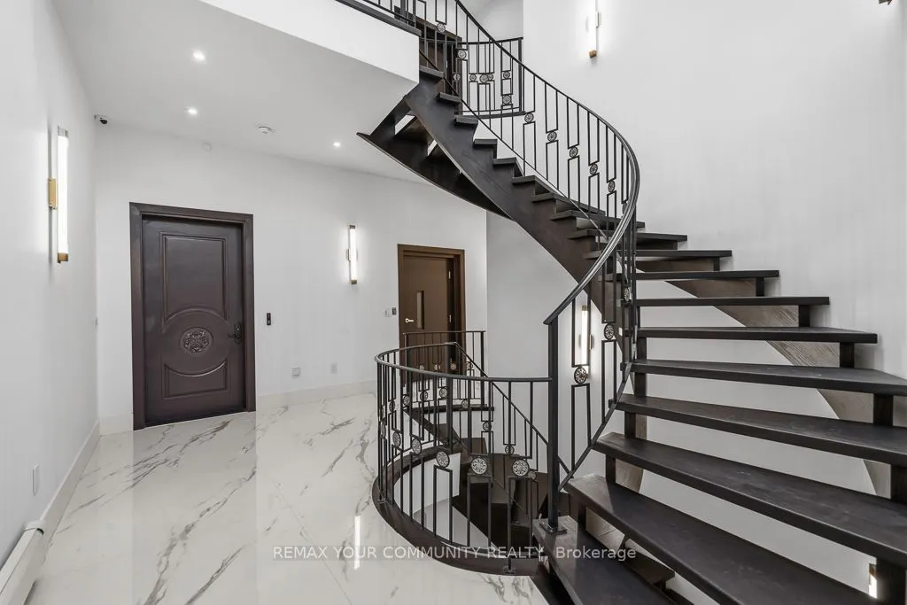 217 Churchill Avenue #Aurelia Suite