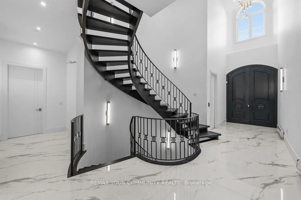 217 Churchill Avenue #Aurelia Suite