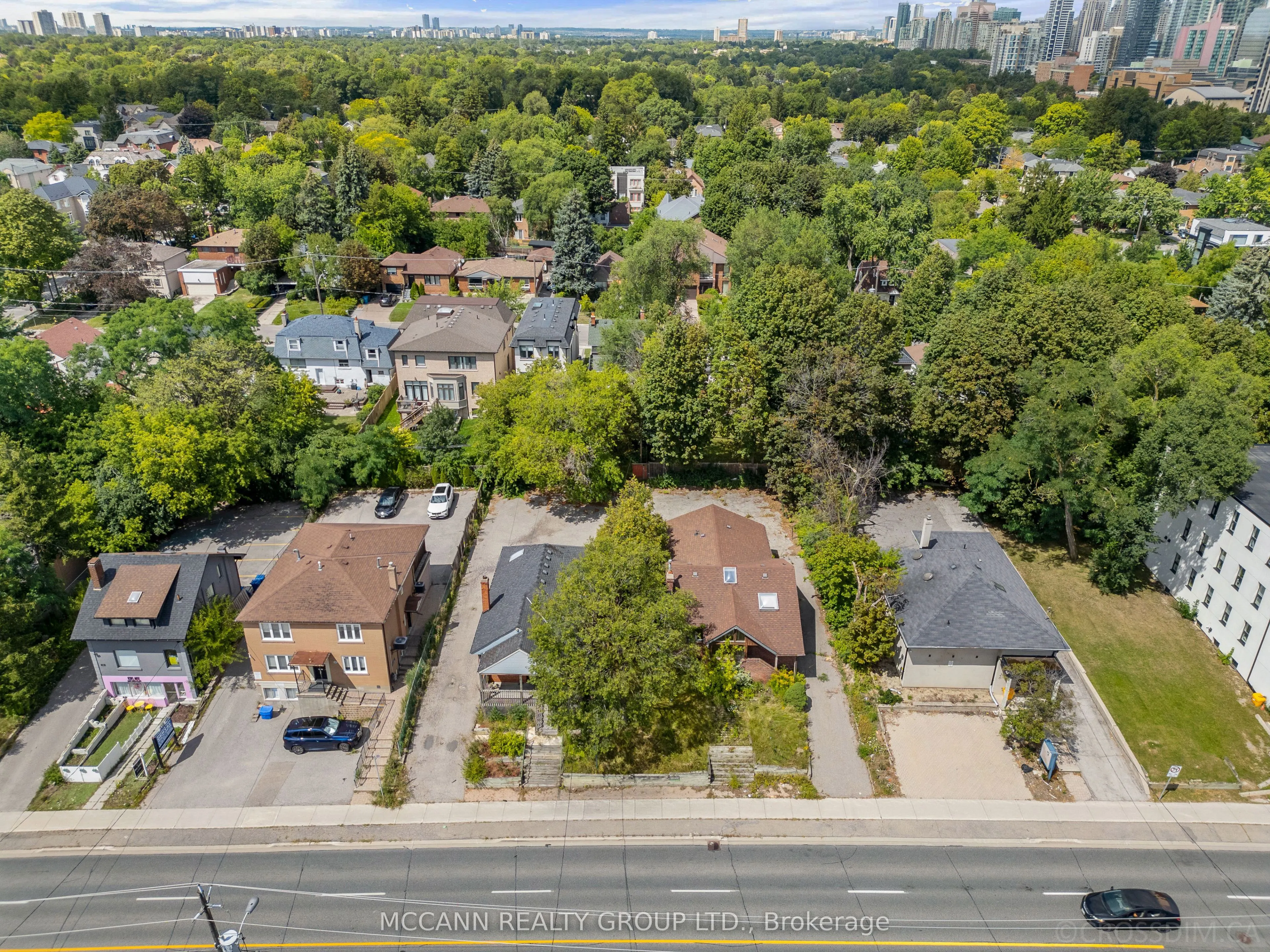 110-112 Sheppard Avenue W