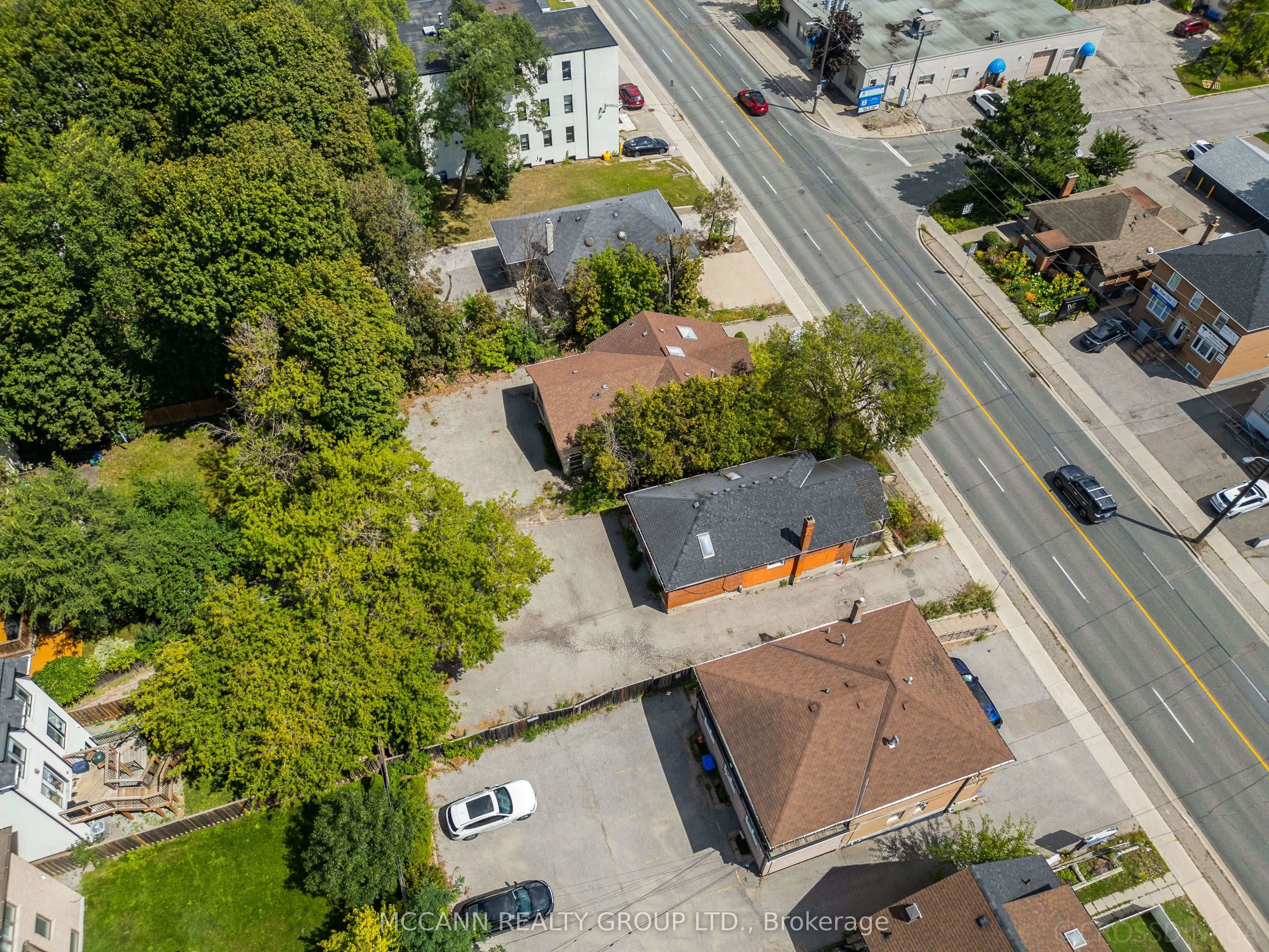 110-112 Sheppard Avenue W