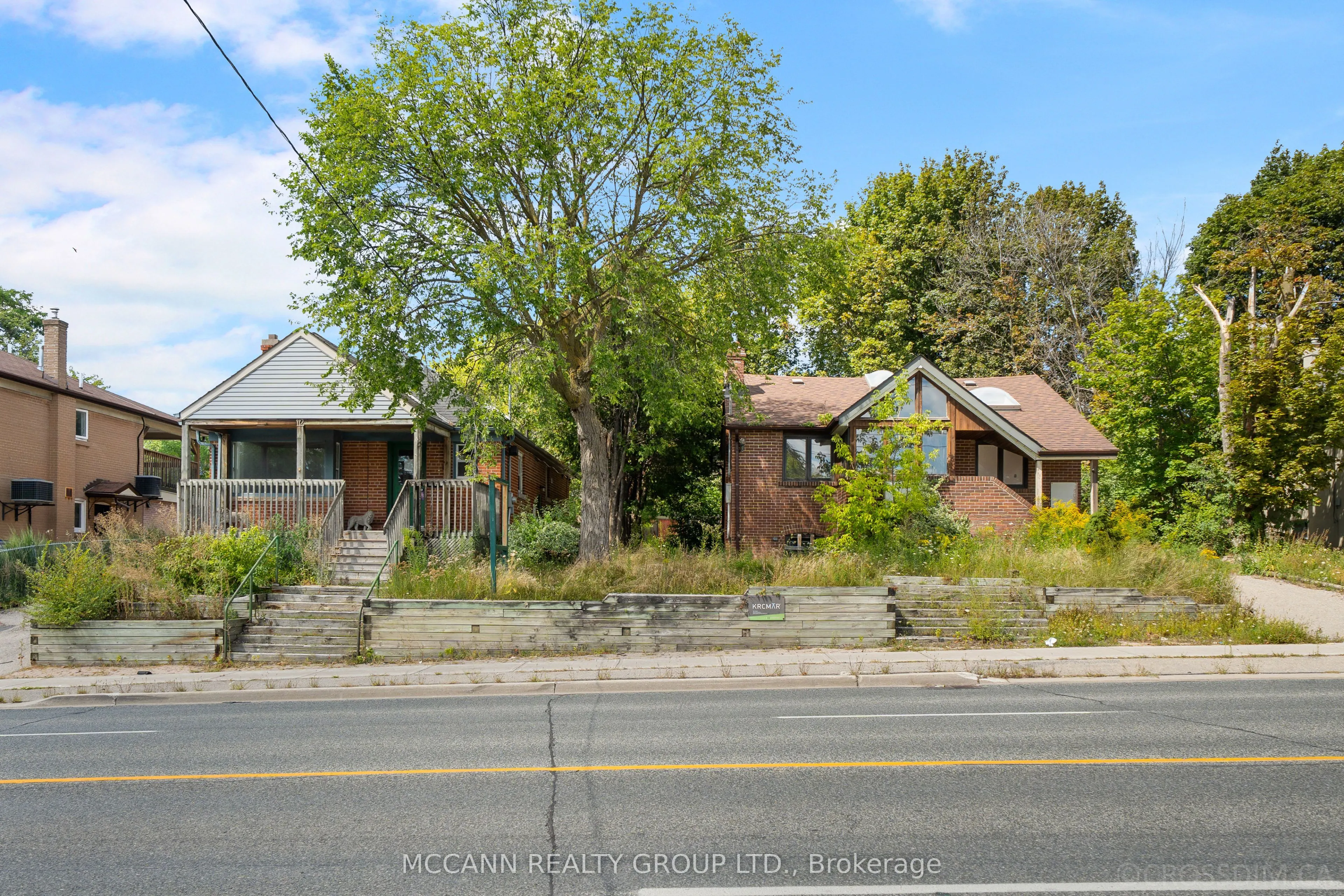 110-112 Sheppard Avenue W