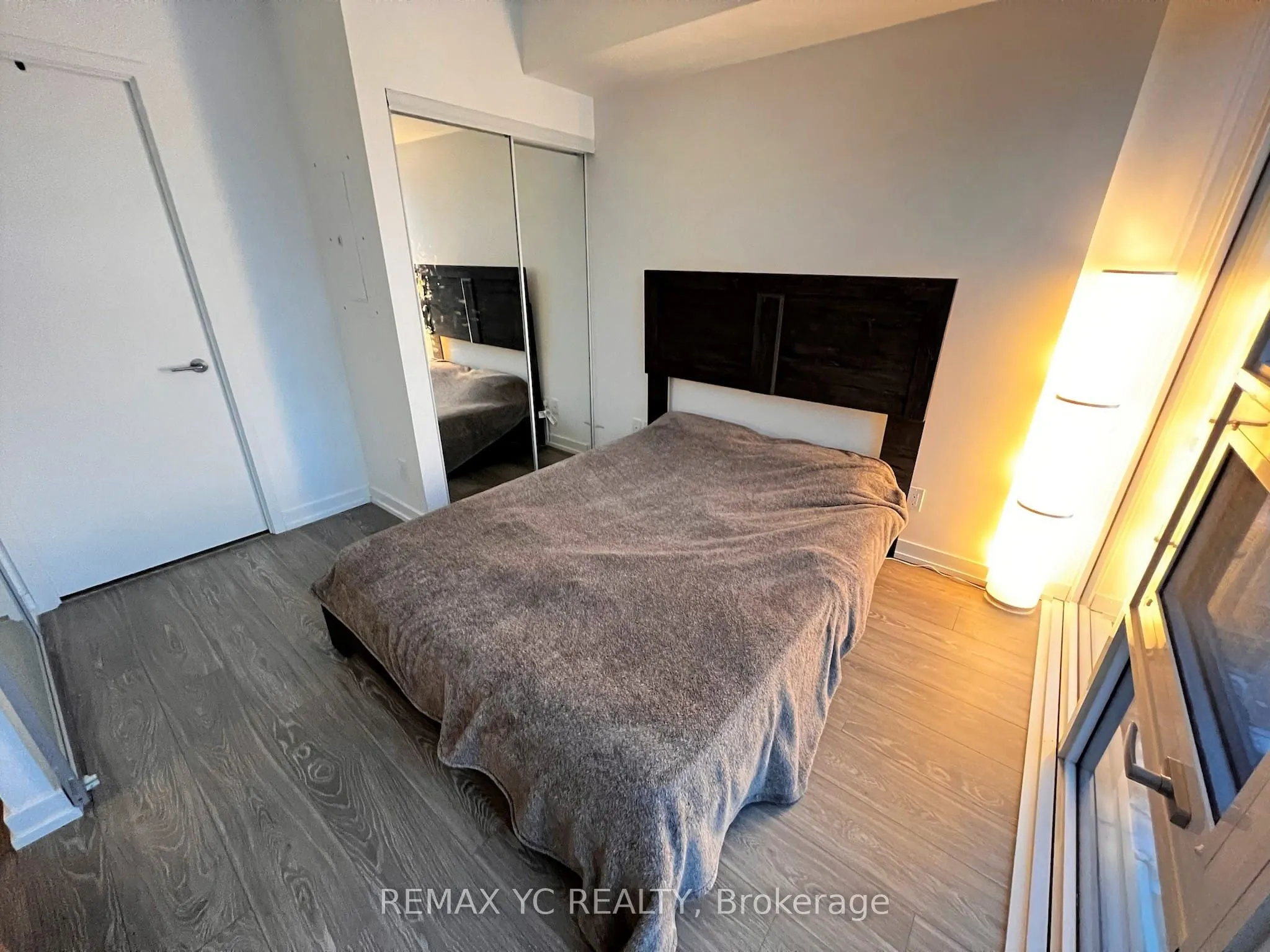 19 Western Battery Road #2520