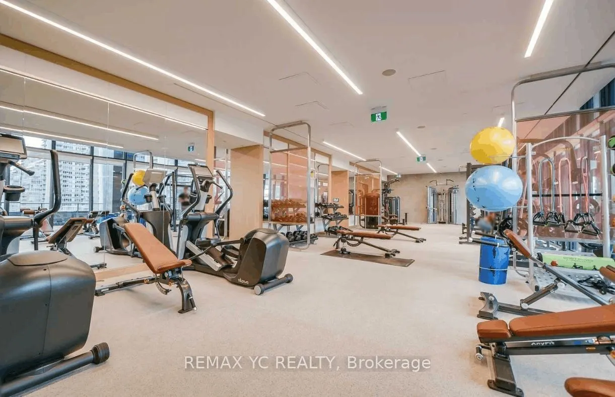 19 Western Battery Road #2520
