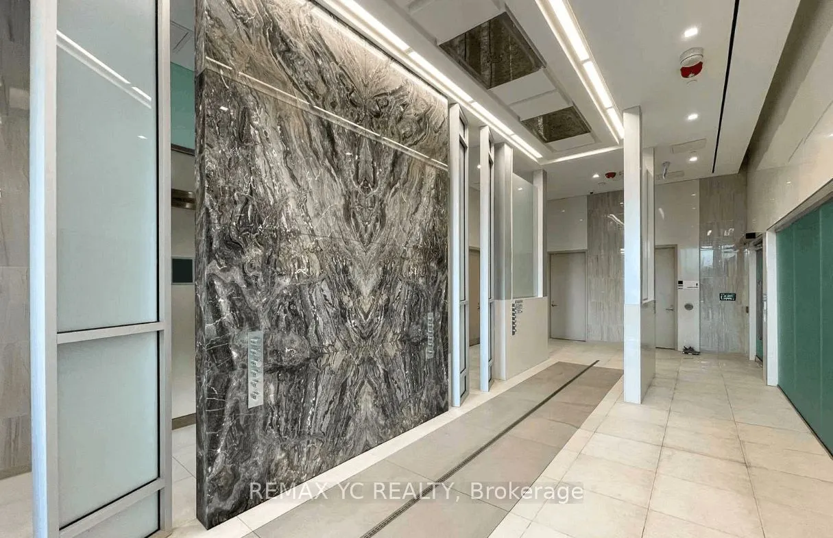 19 Western Battery Road #2520
