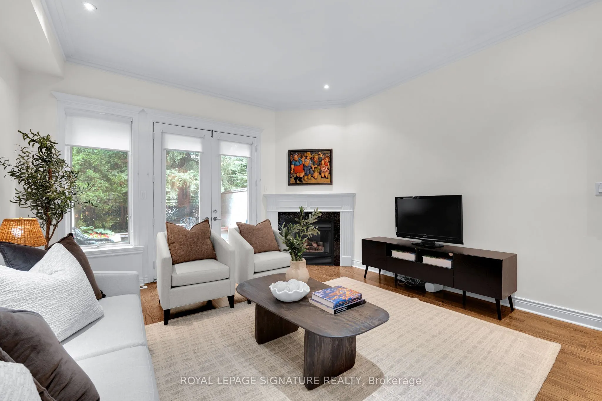 104 Pleasant Boulevard #11