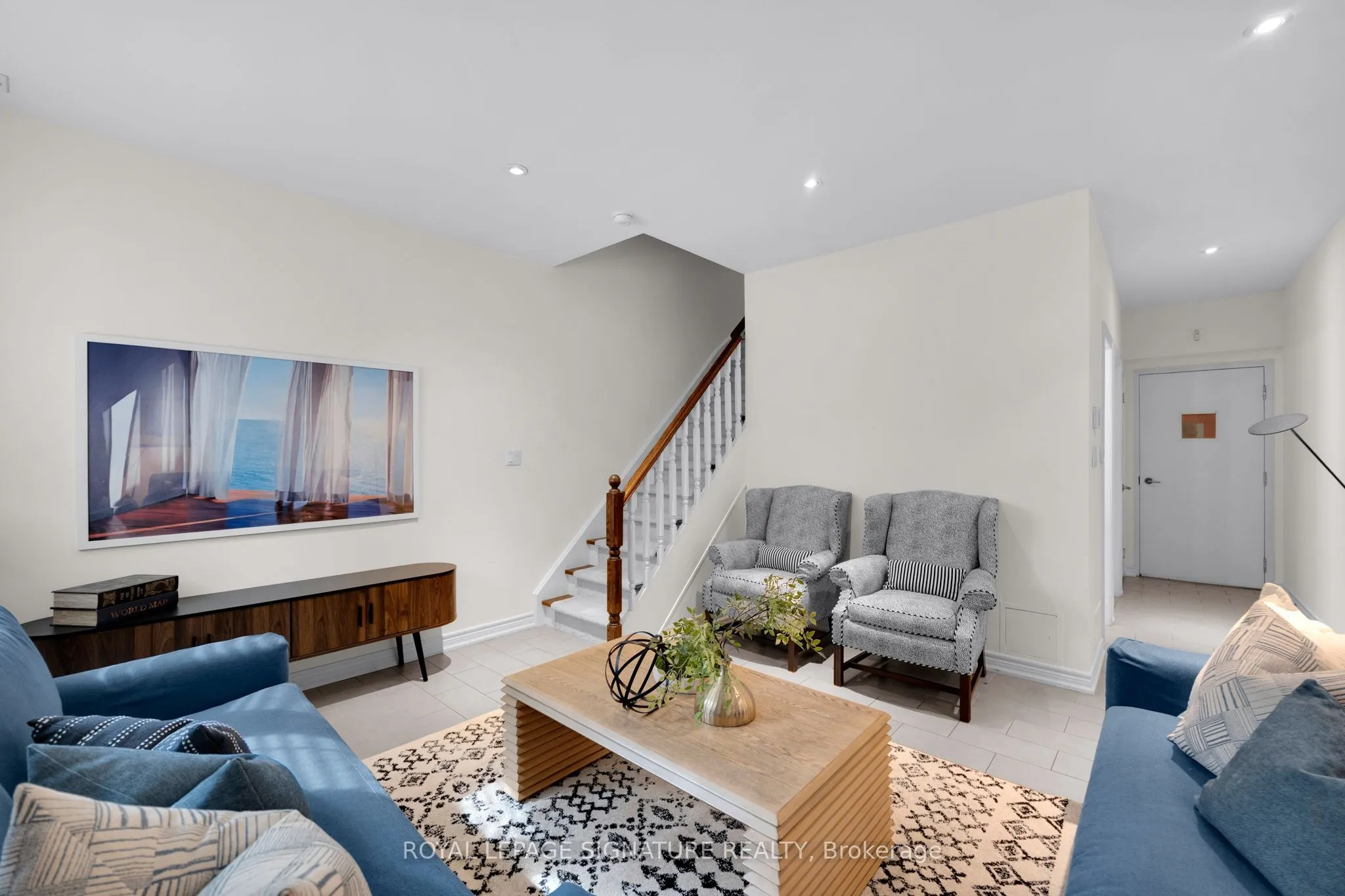 104 Pleasant Boulevard #11