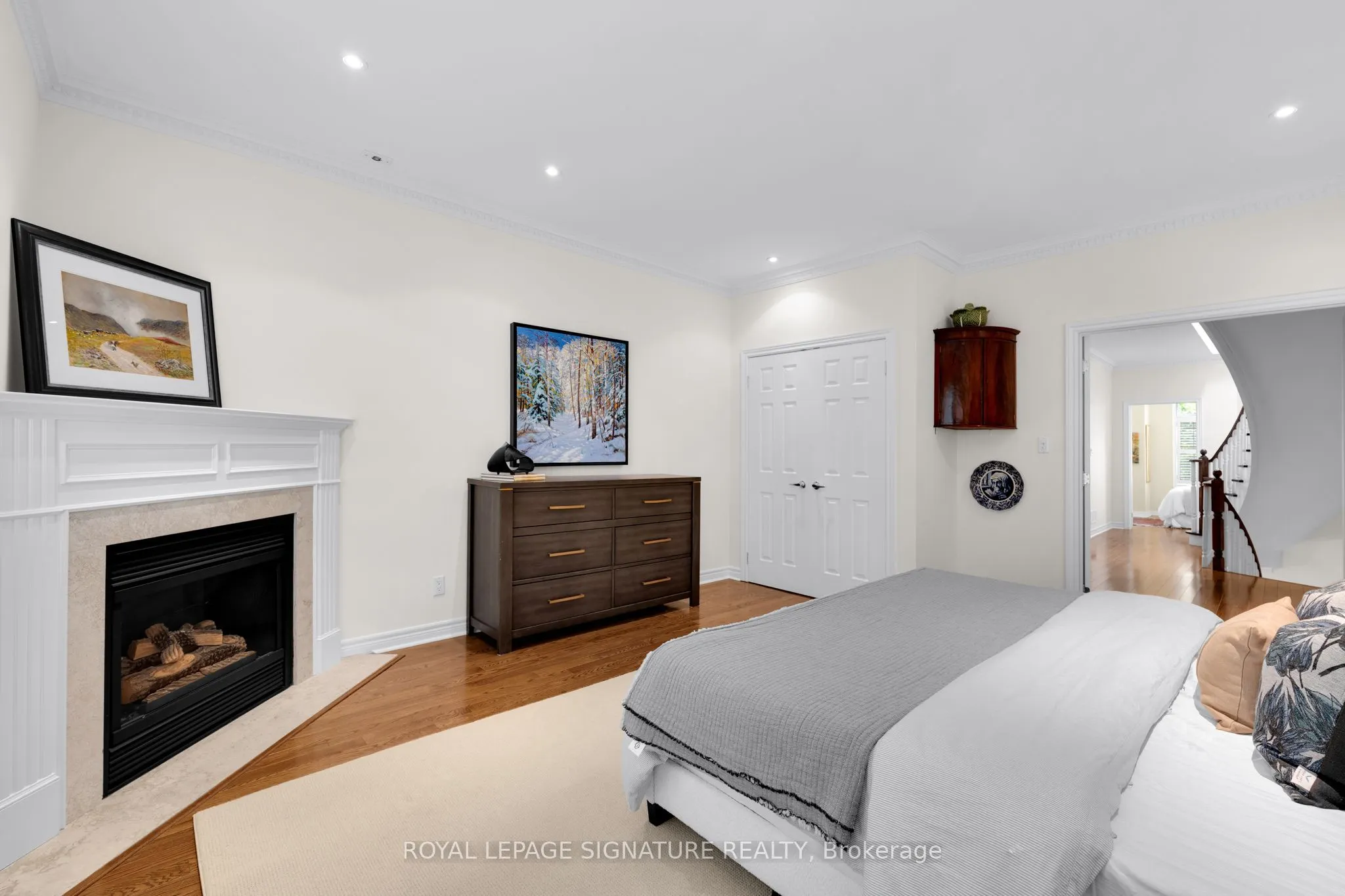 104 Pleasant Boulevard #11