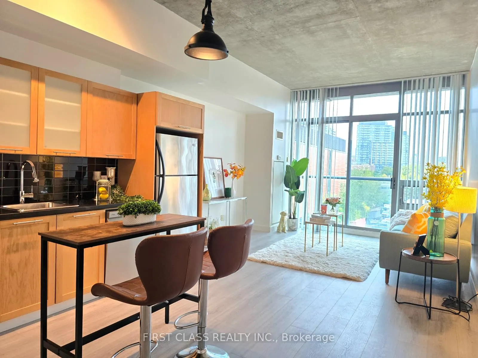33 Mill Street #503