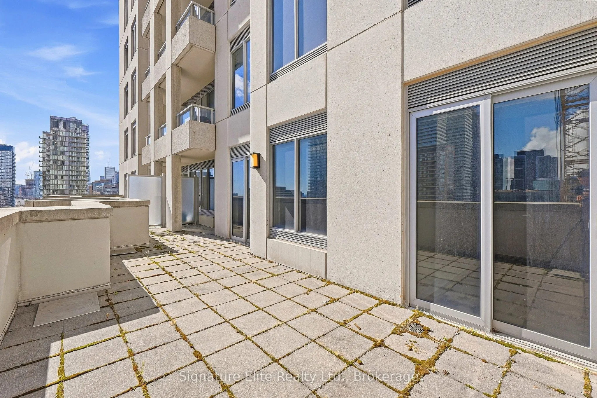 35 Balmuto Street #2304