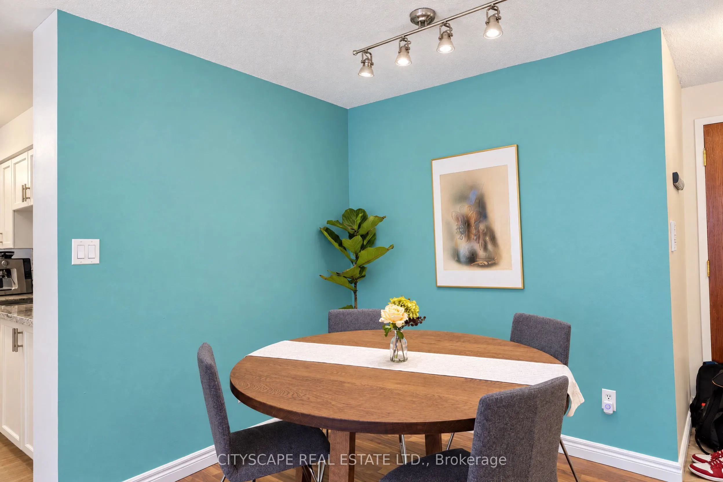 35 Merton Street #211