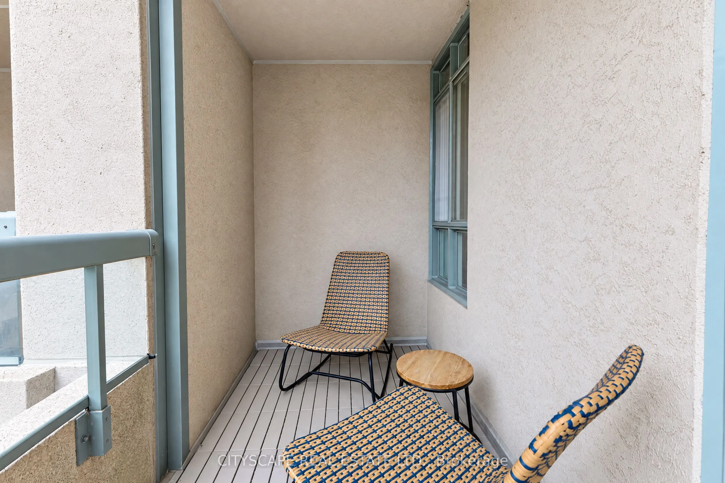 35 Merton Street #211
