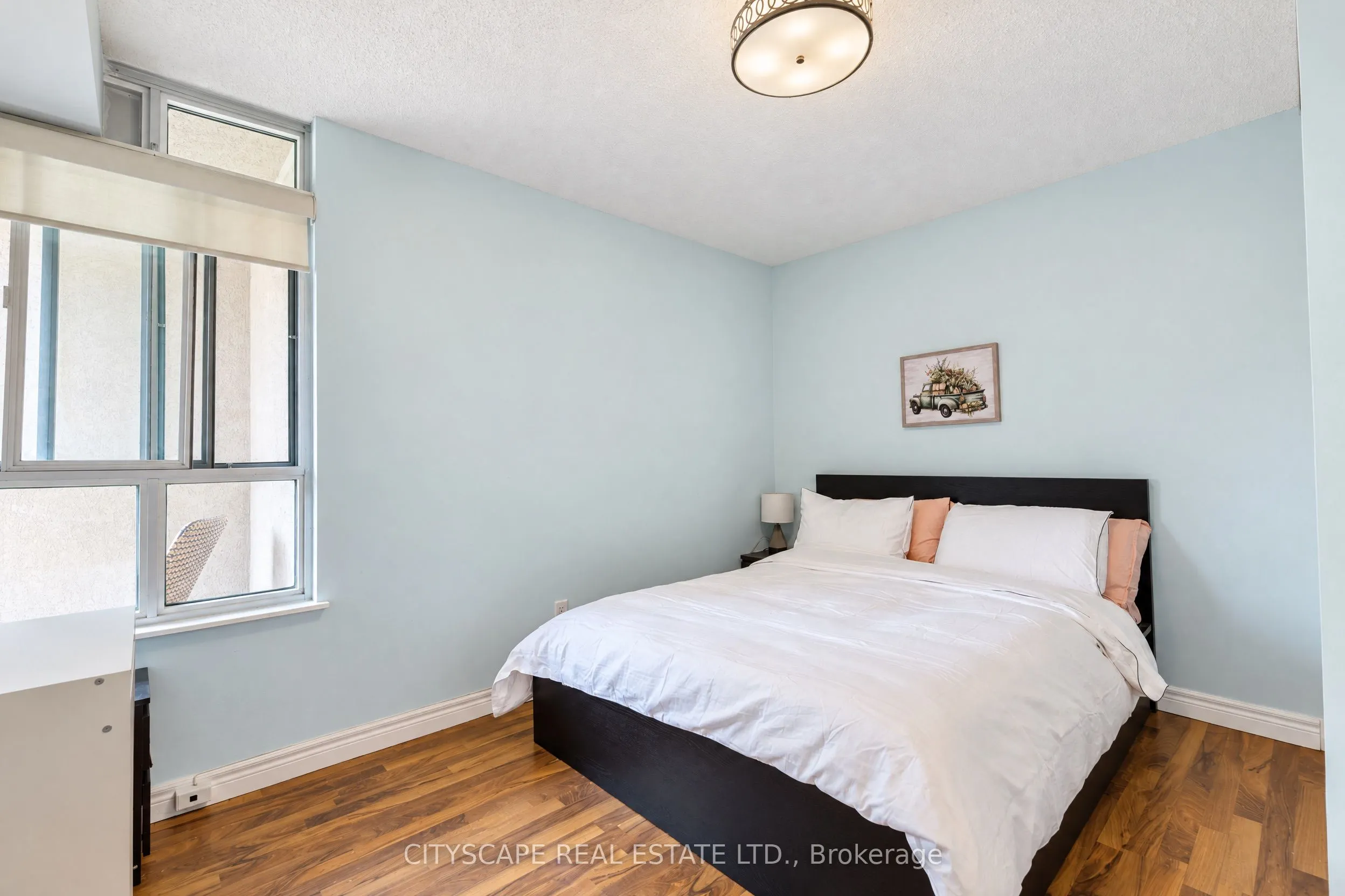 35 Merton Street #211