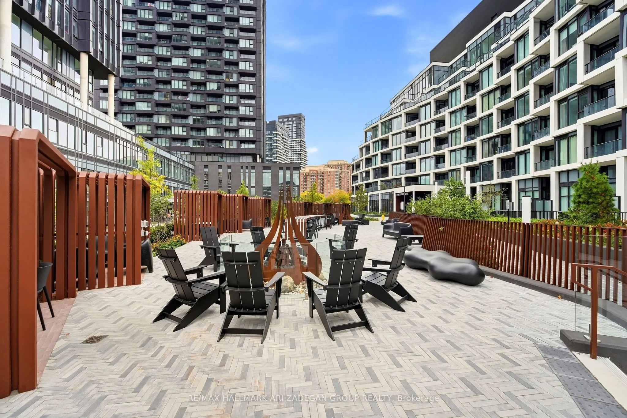 1 Quarrington Lane #3807