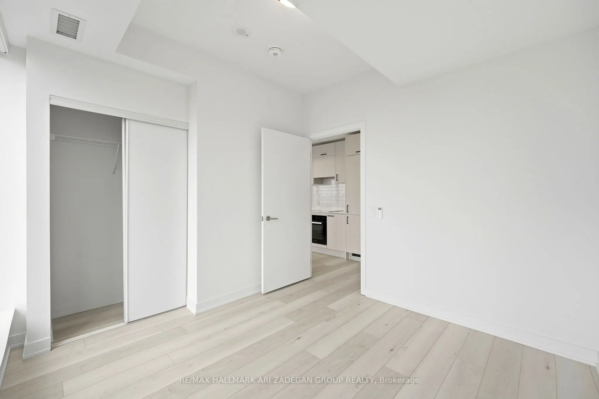 1 Quarrington Lane #3807