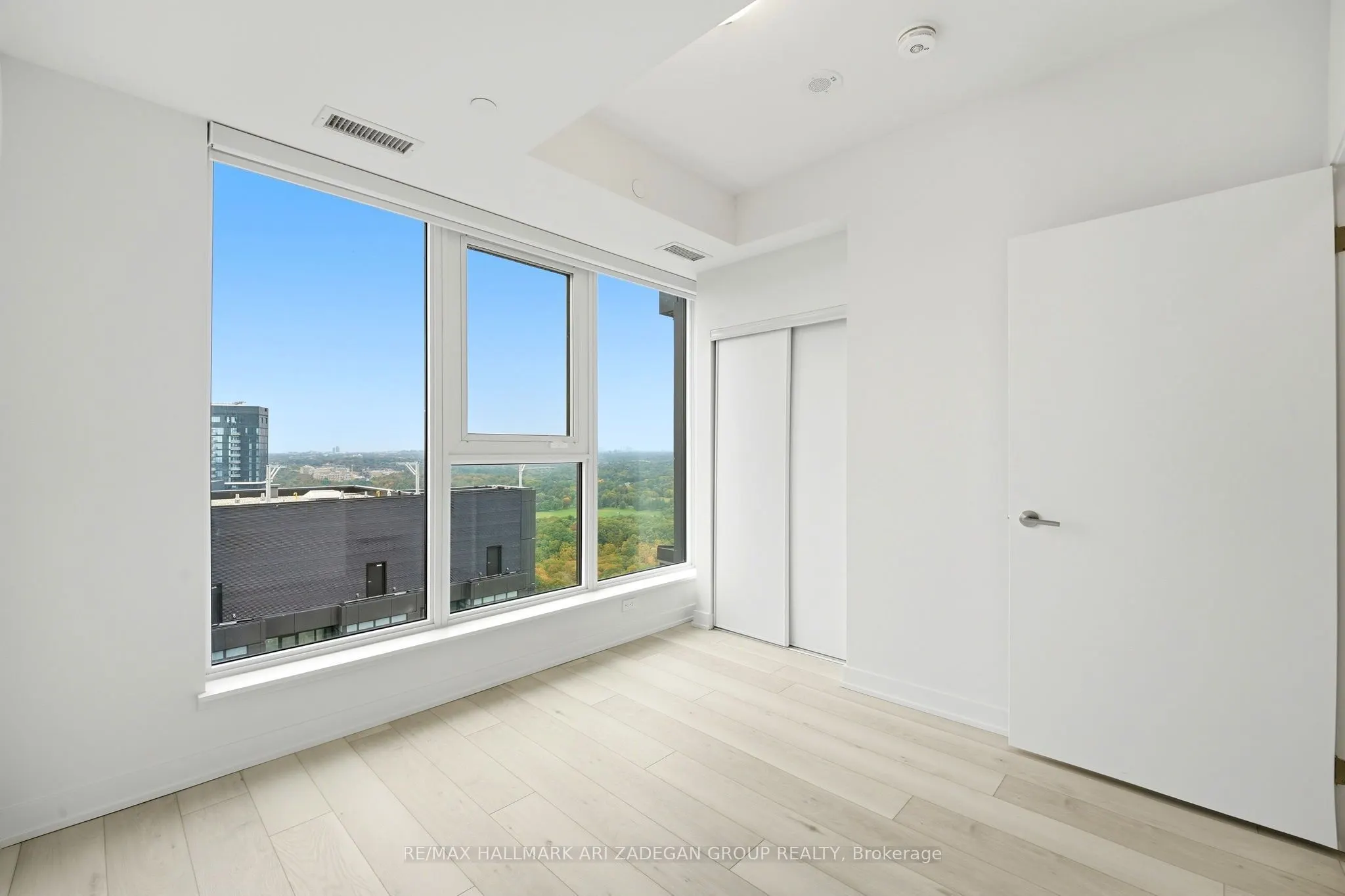 1 Quarrington Lane #3807