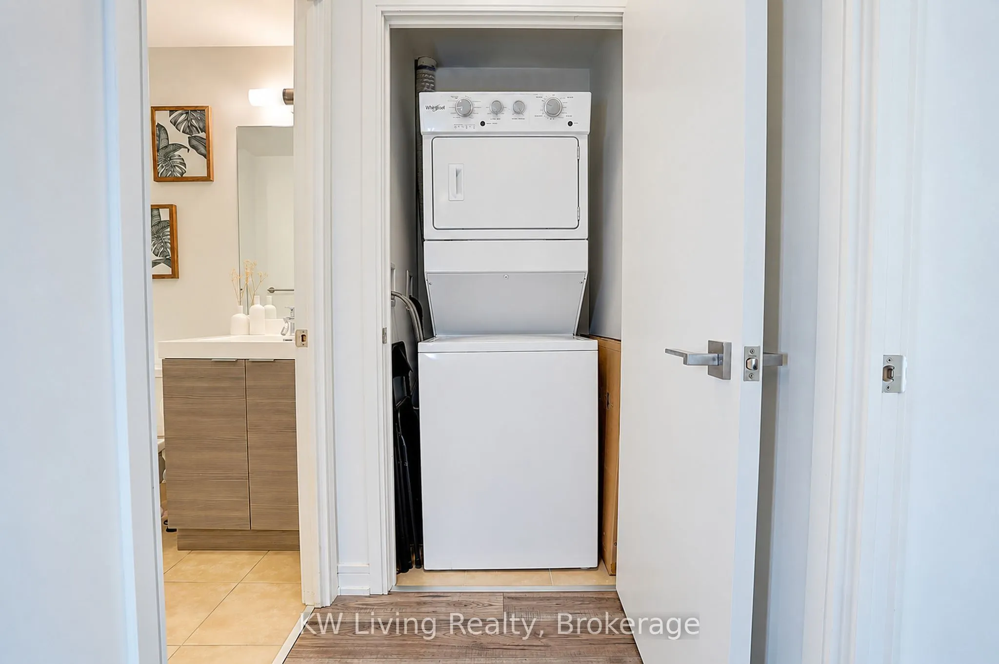 621 Sheppard Avenue E #220