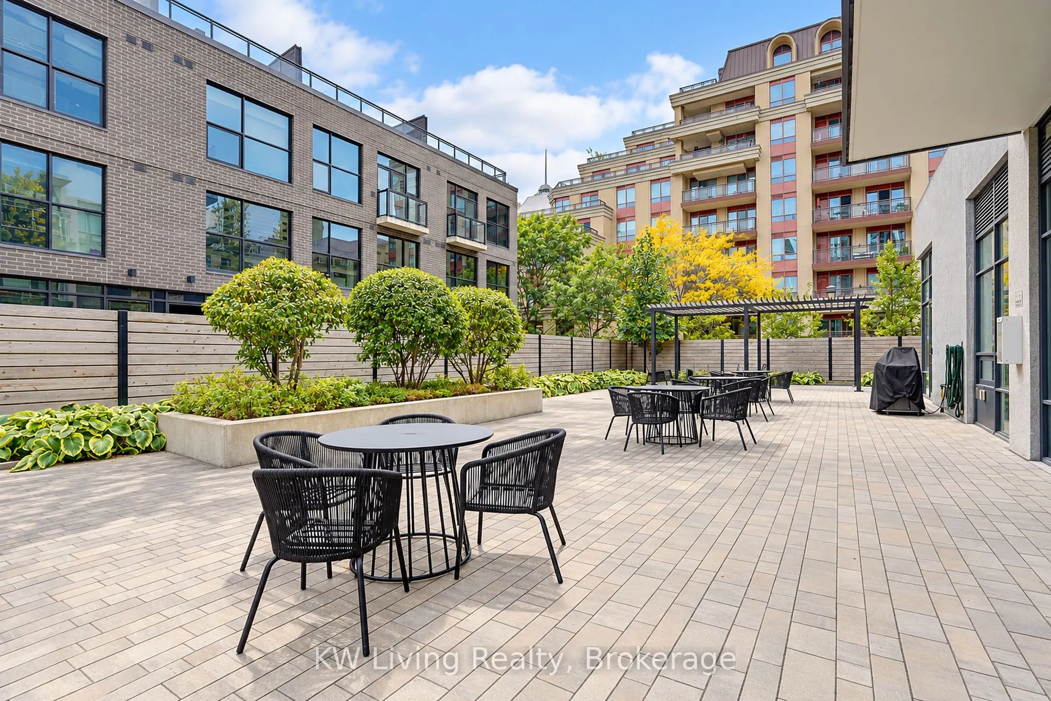 621 Sheppard Avenue E #220