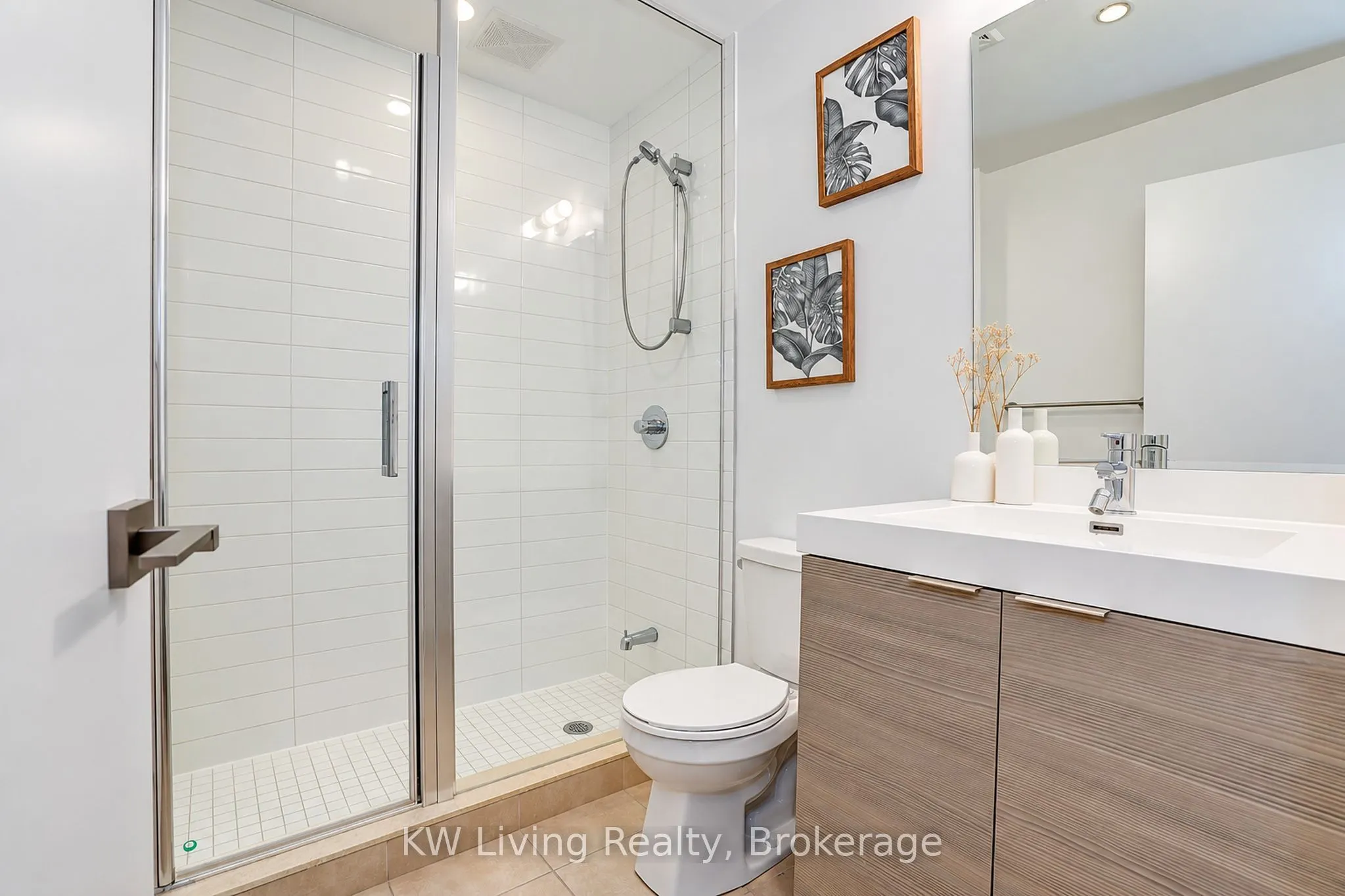 621 Sheppard Avenue E #220