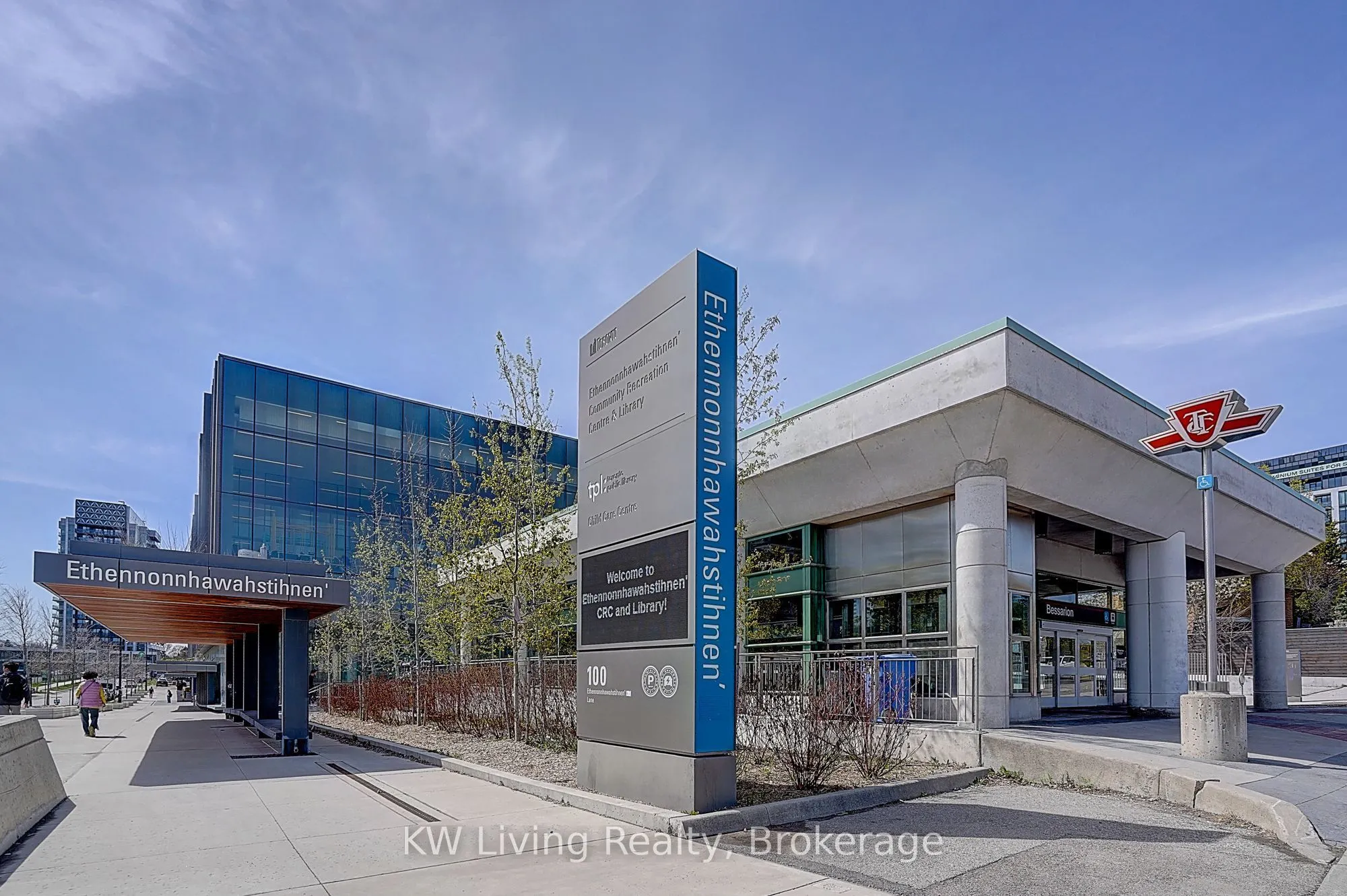 621 Sheppard Avenue E #220