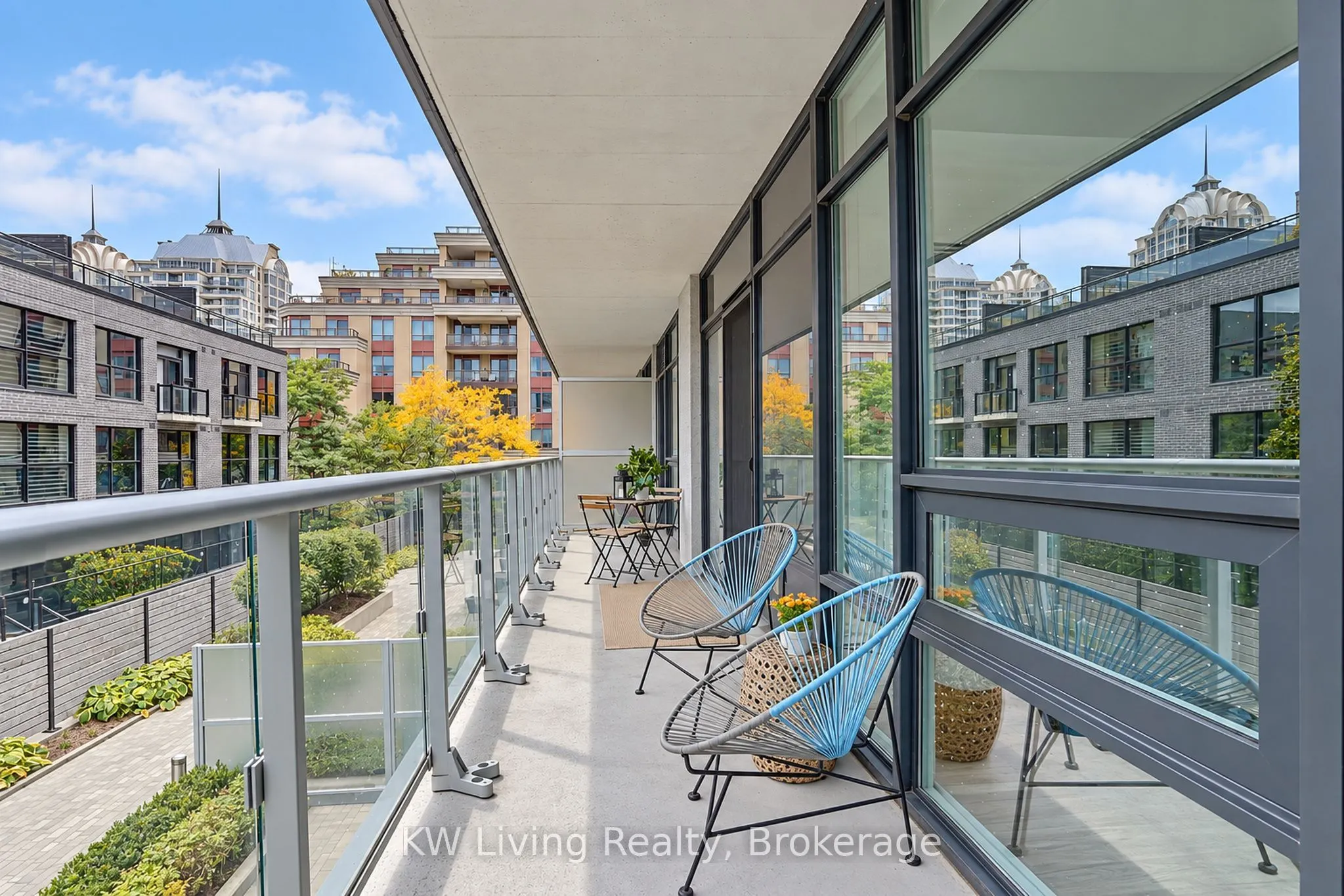 621 Sheppard Avenue E #220