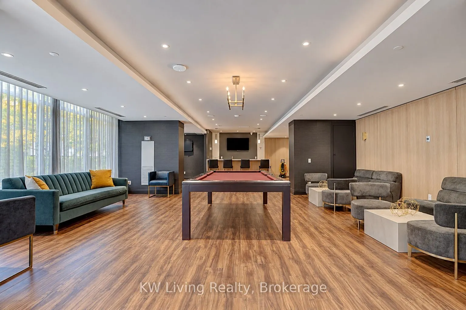 621 Sheppard Avenue E #220