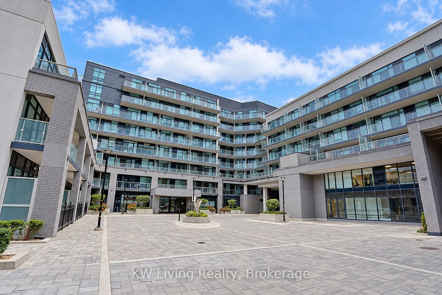 621 Sheppard Avenue E #220