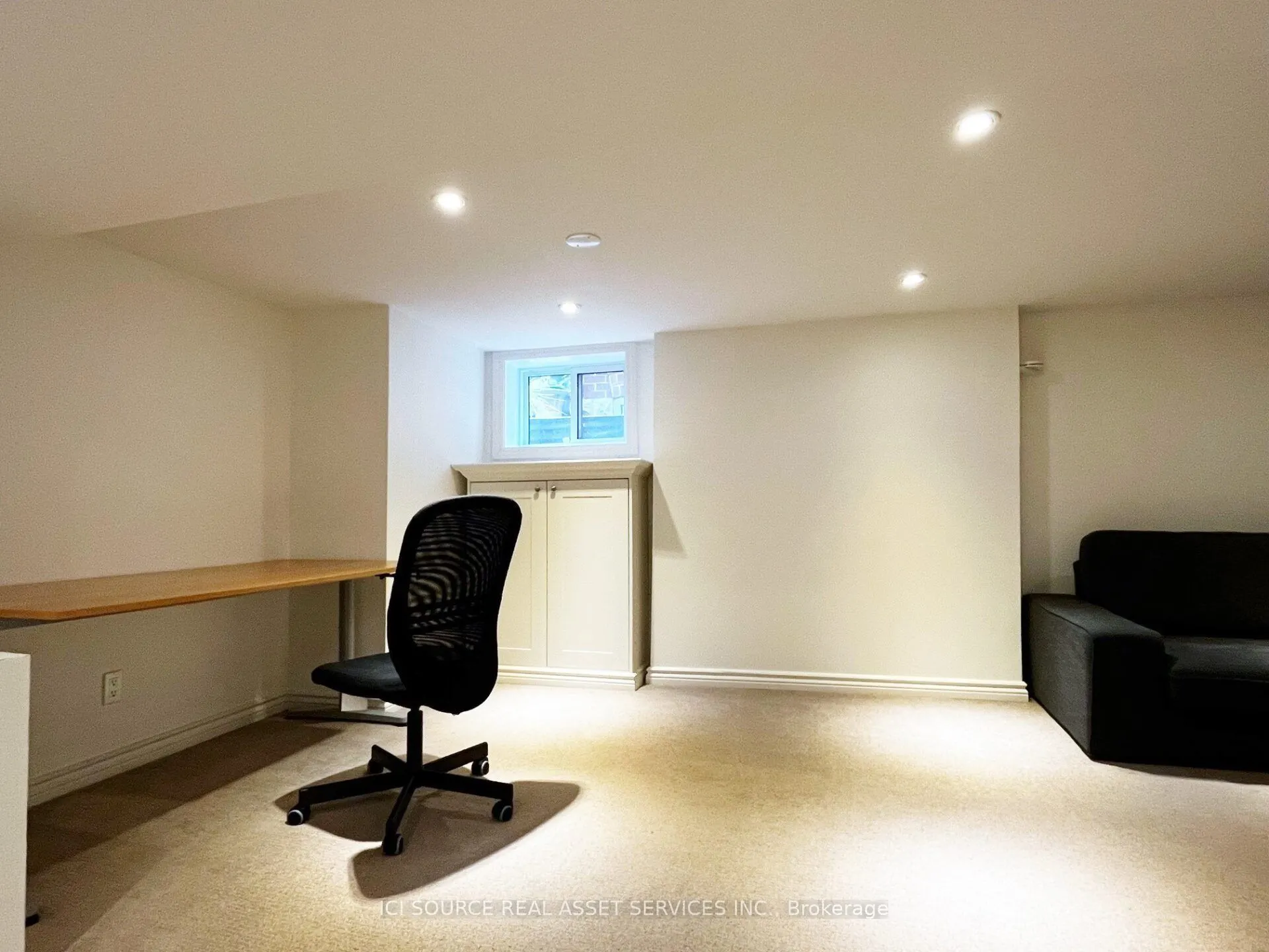 25 Mann Avenue #Lower