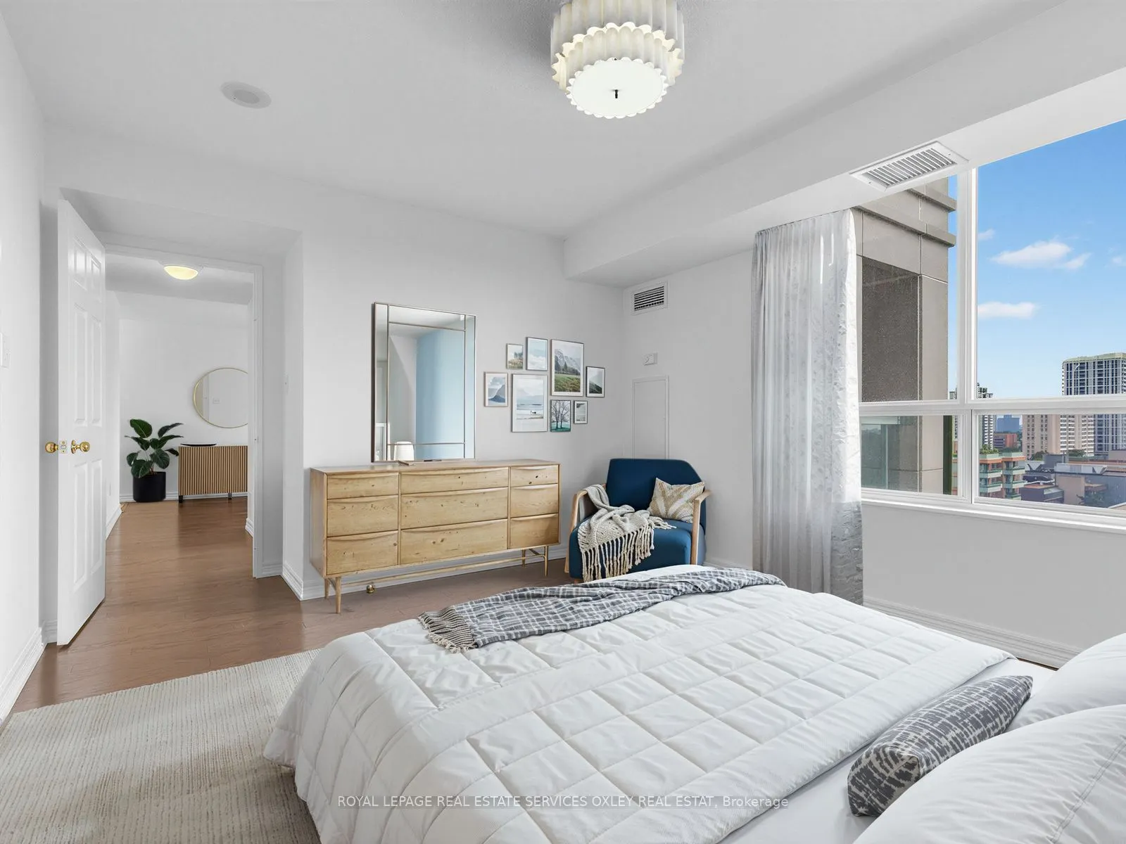 35 Merton Street #1705