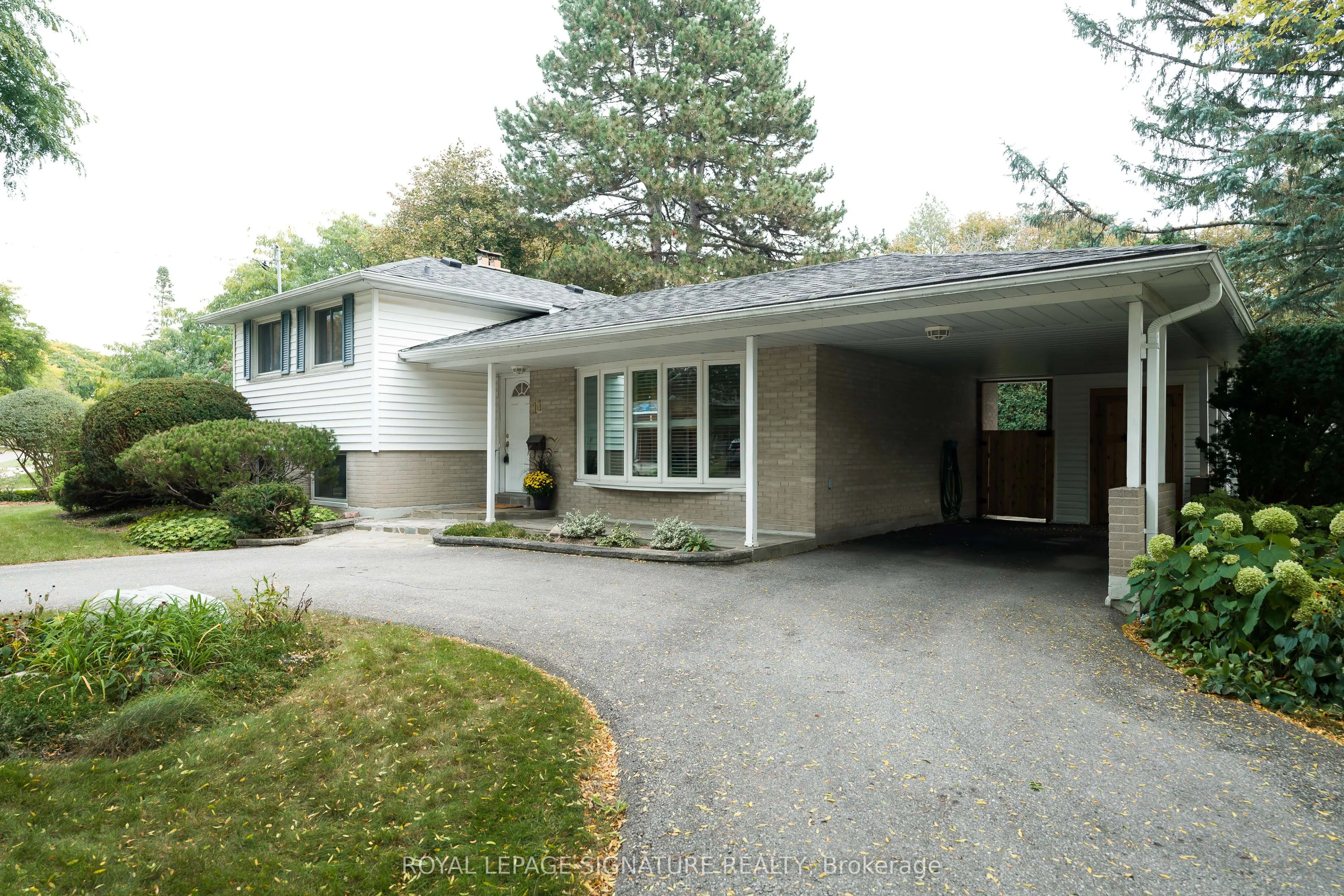 11 Bellbury Crescent