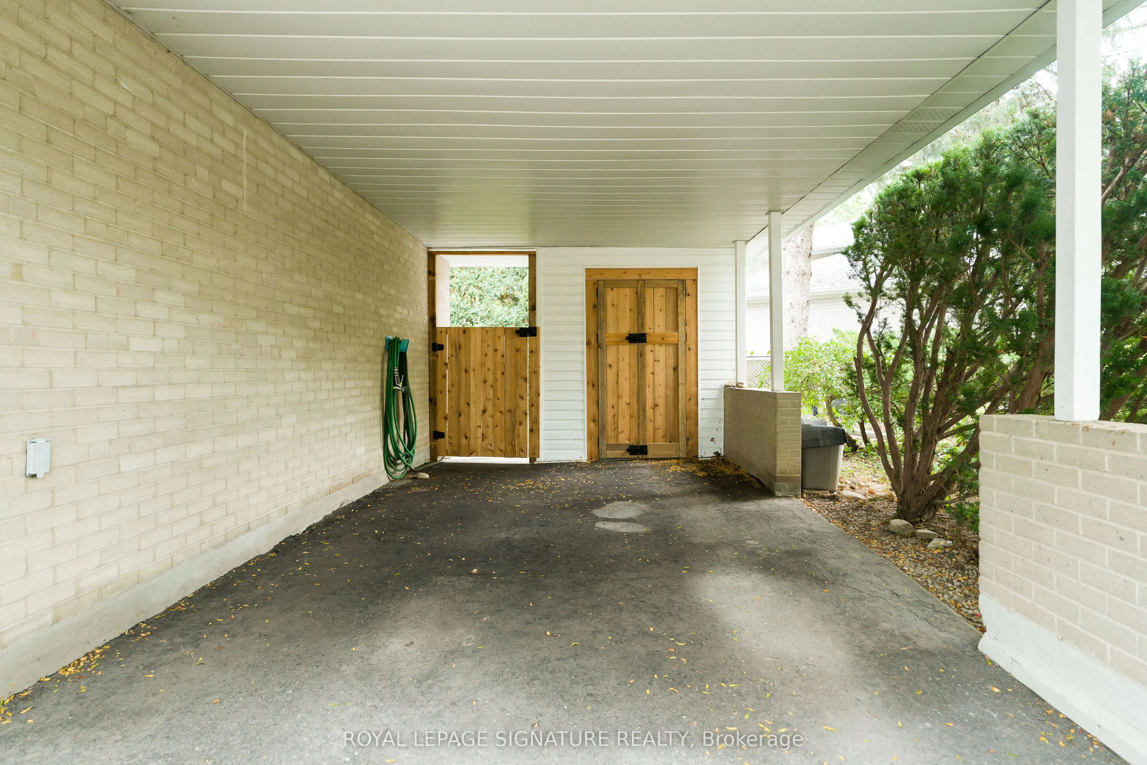 11 Bellbury Crescent