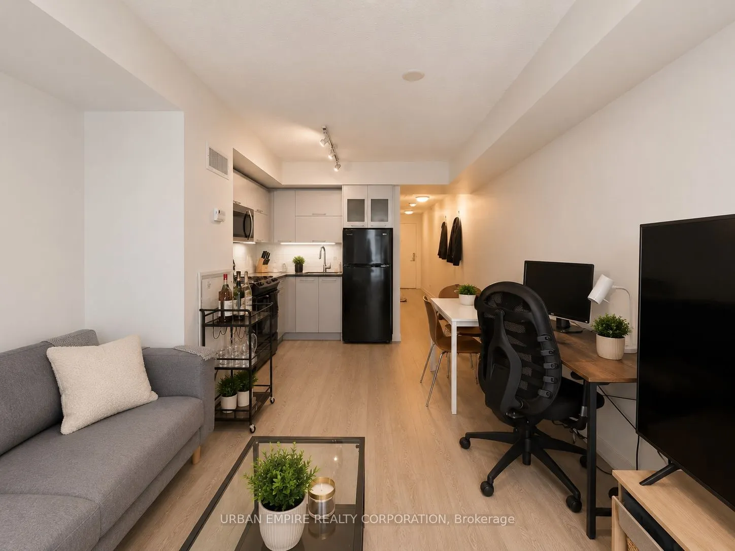 126 Simcoe Street #408