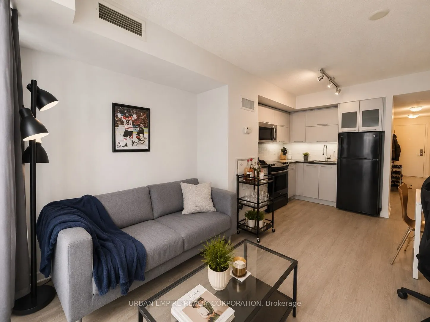 126 Simcoe Street #408