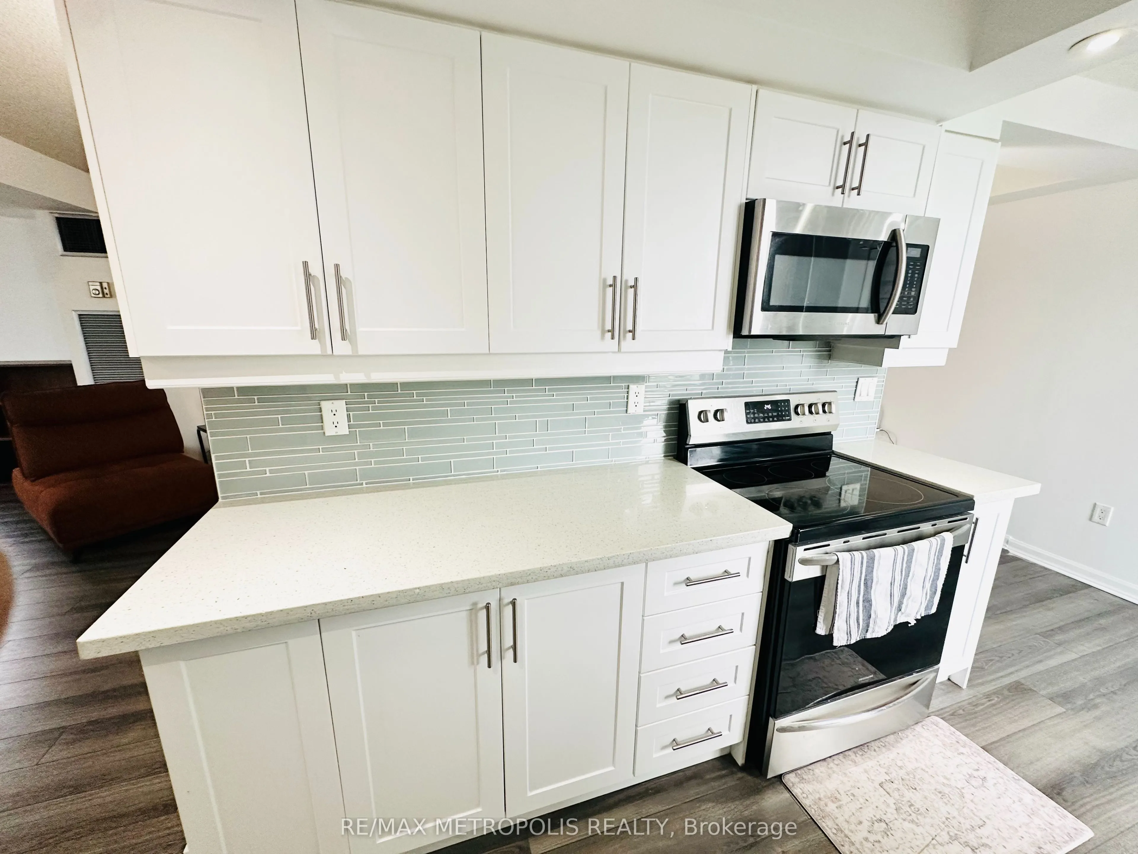 80 Antibes Drive #1207