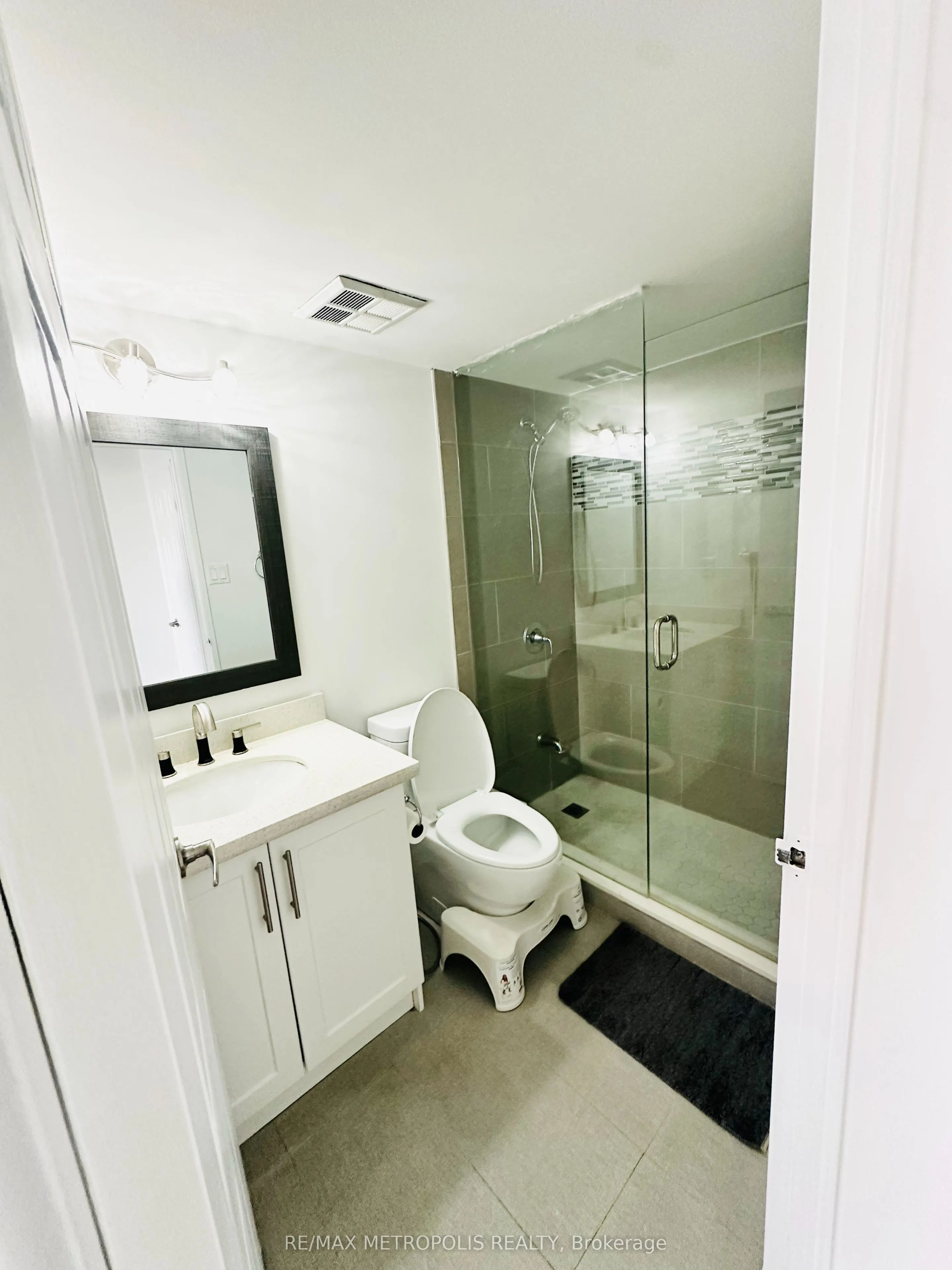 80 Antibes Drive #1207