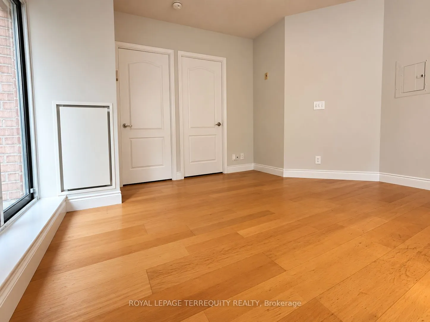 20 Collier Street #304