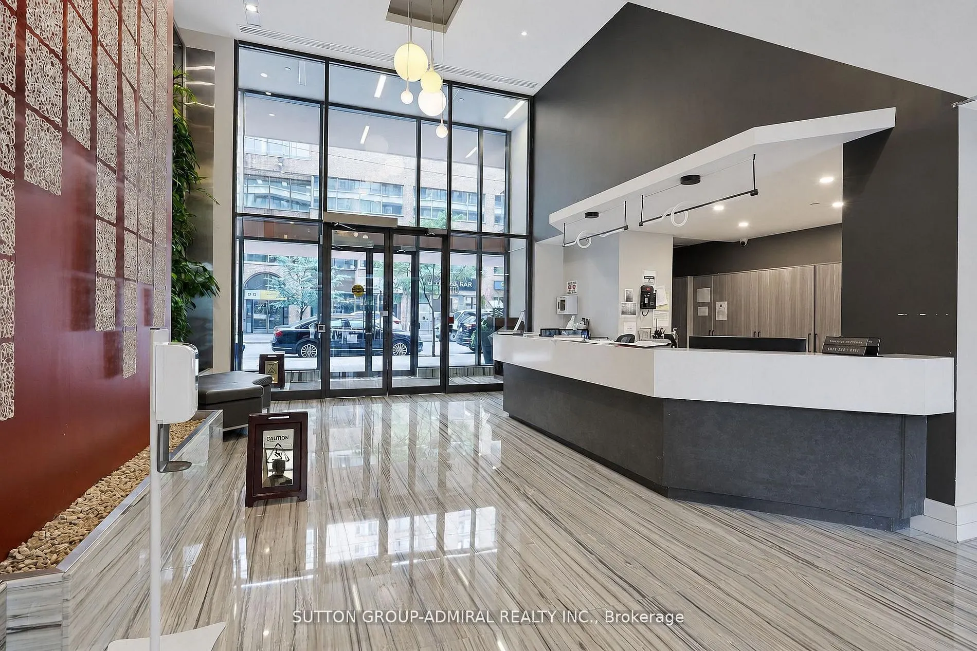 111 Elizabeth Street #922