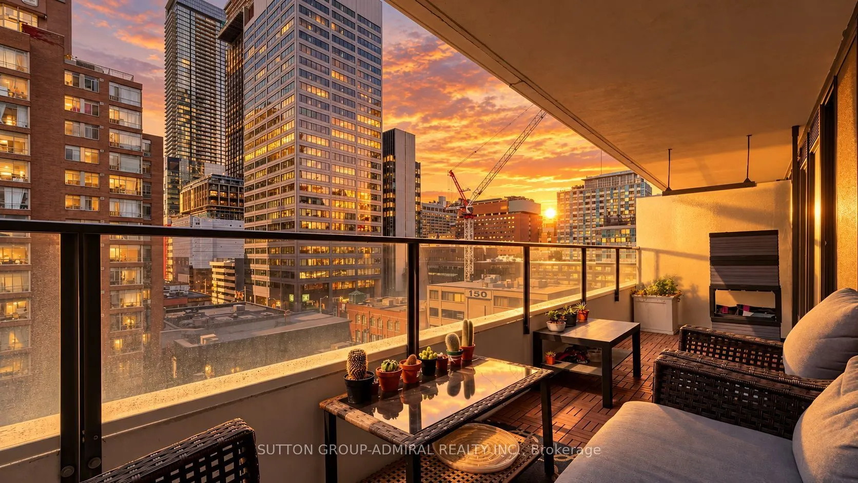 111 Elizabeth Street #922